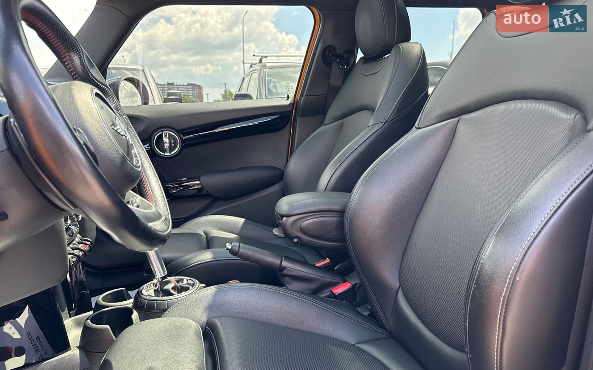 MINI Cooper 2016 VIN WMWXU3C53H2D32770 фото оголошення 9 з 20