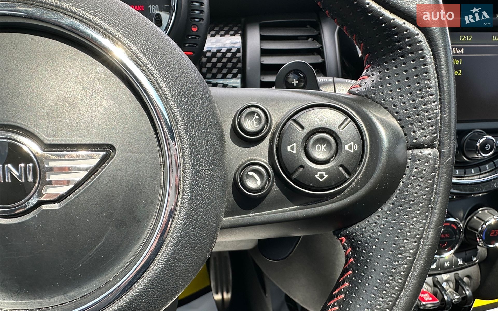 MINI Cooper 2016 VIN WMWXU3C53H2D32770 фото оголошення 11 з 20