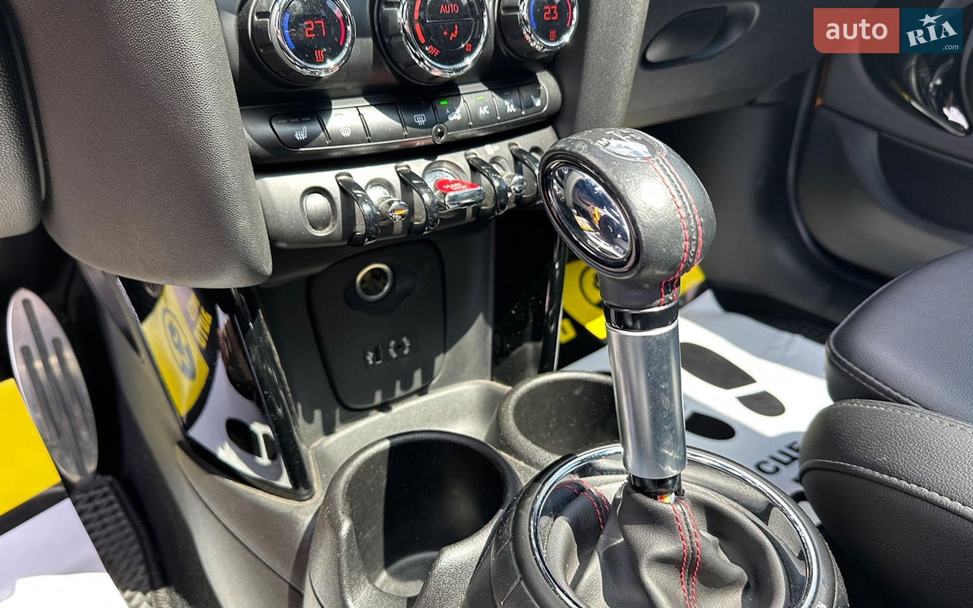 MINI Cooper 2016 VIN WMWXU3C53H2D32770 фото оголошення 15 з 20