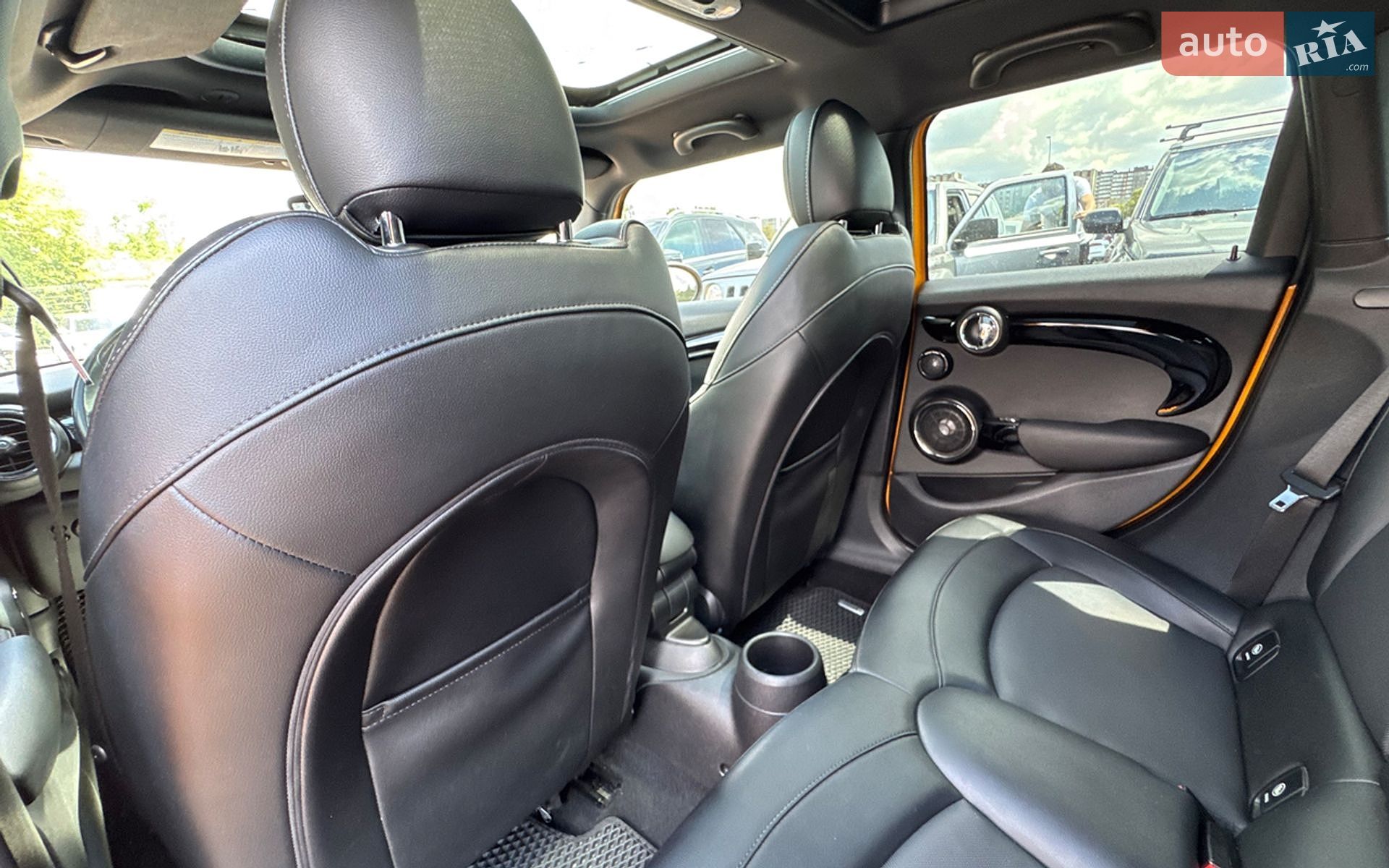 MINI Cooper 2016 VIN WMWXU3C53H2D32770 фото оголошення 19 з 20
