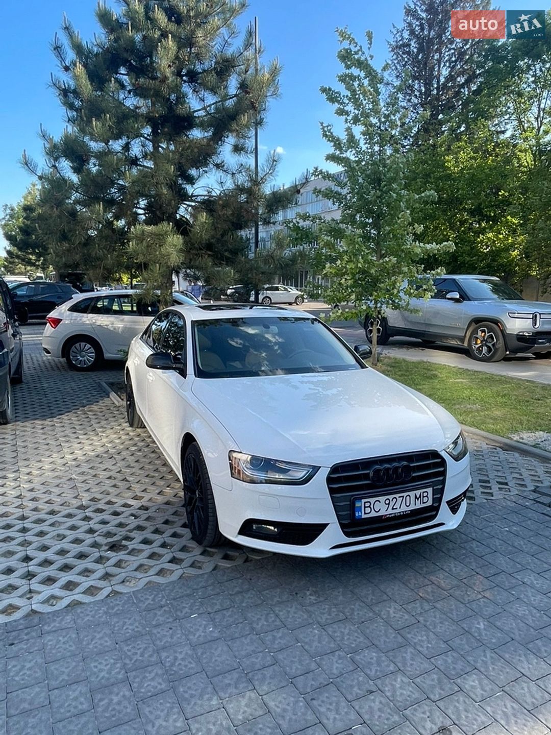 Audi A4 2013 VIN WAUFFAFL4DN044346 фото оголошення 8 з 11