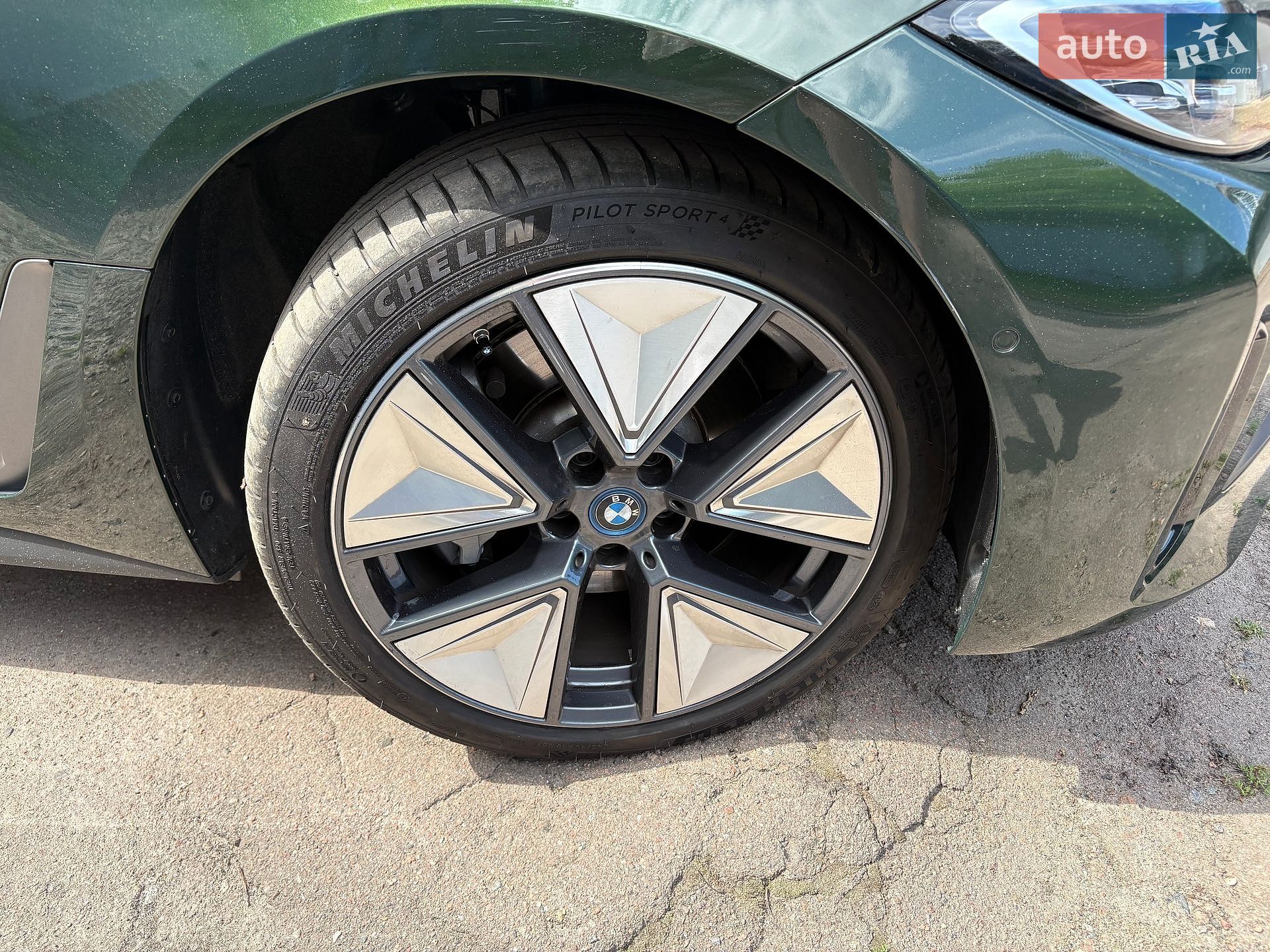 BMW i4 2024 VIN WBY43AW09RFS85277 фото оголошення 36 з 55