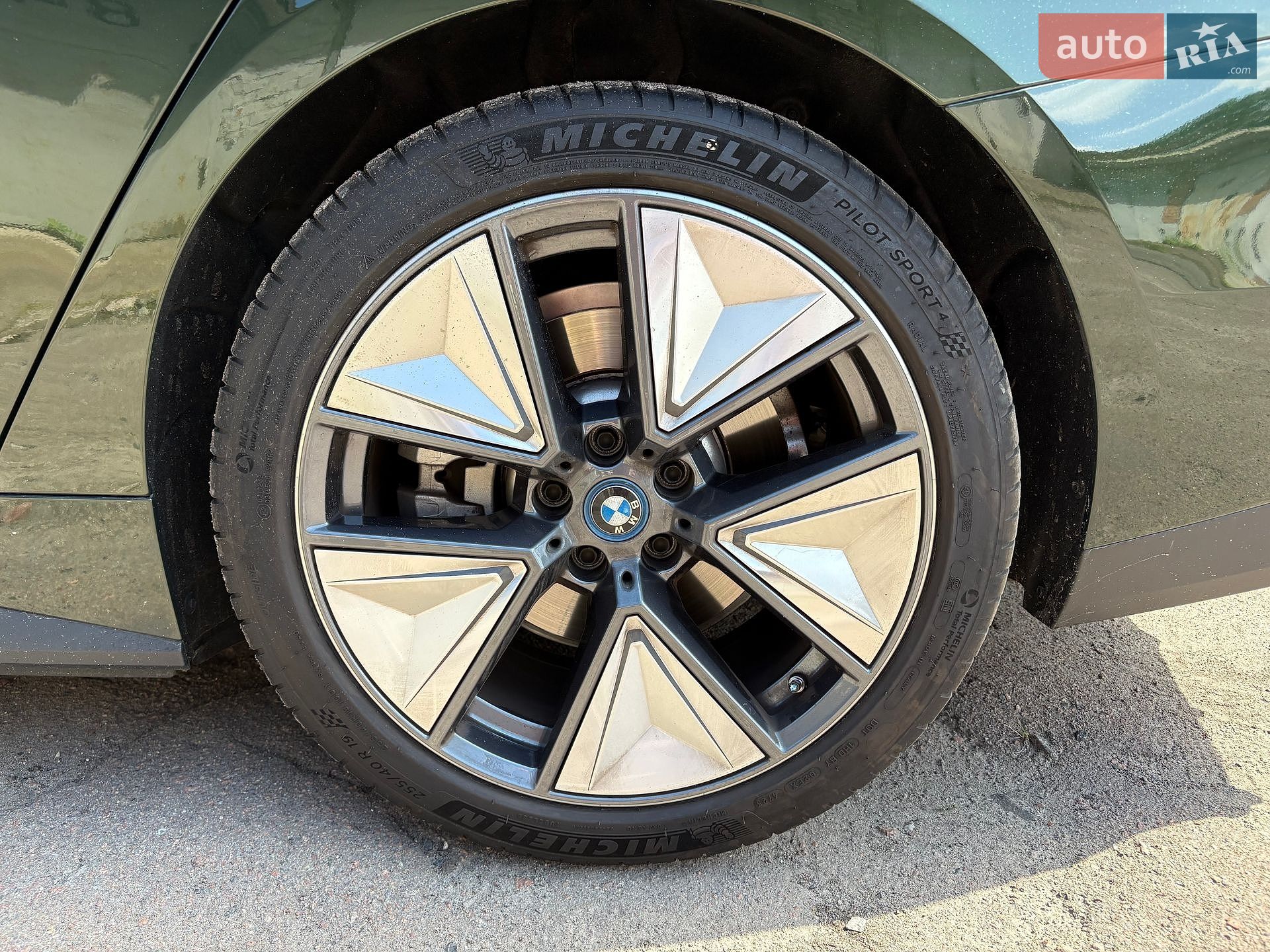 BMW i4 2024 VIN WBY43AW09RFS85277 фото оголошення 38 з 55