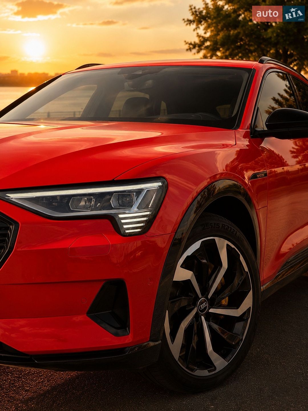Audi e-tron Sportback 2021 VIN WAUZZZGE7MB034978 фото оголошення 2 з 11