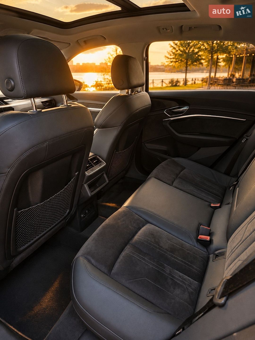 Audi e-tron Sportback 2021 VIN WAUZZZGE7MB034978 фото оголошення 10 з 11