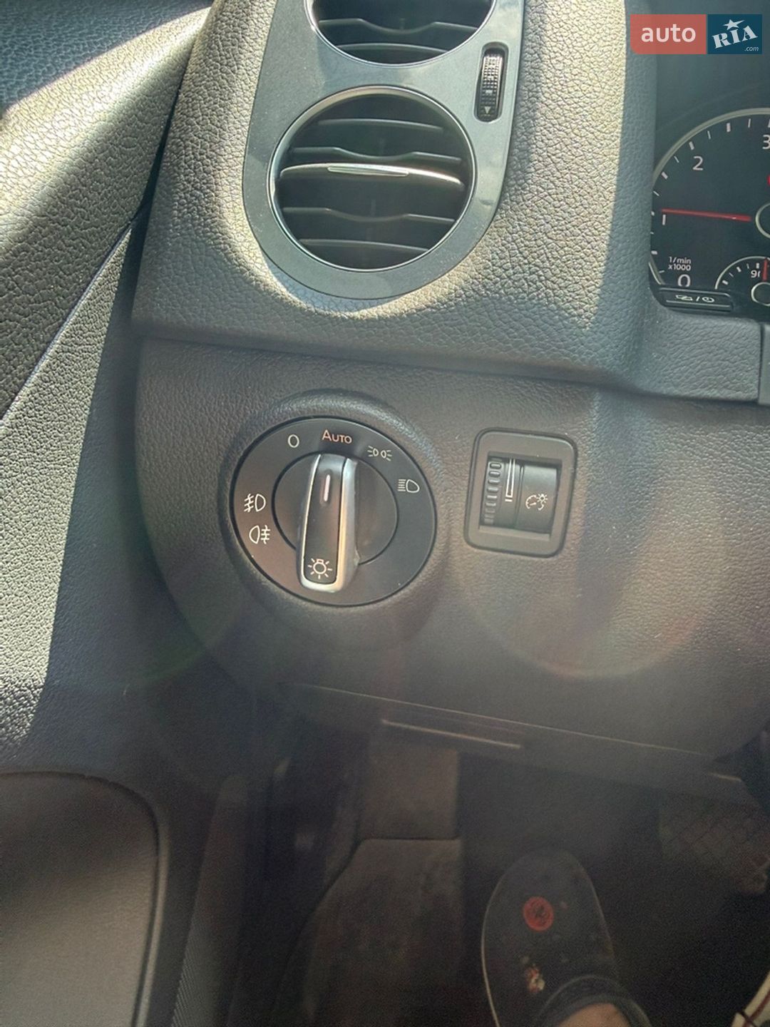 Volkswagen Tiguan 2014 VIN WVGZZZ5NZEW573737 фото оголошення 23 з 52