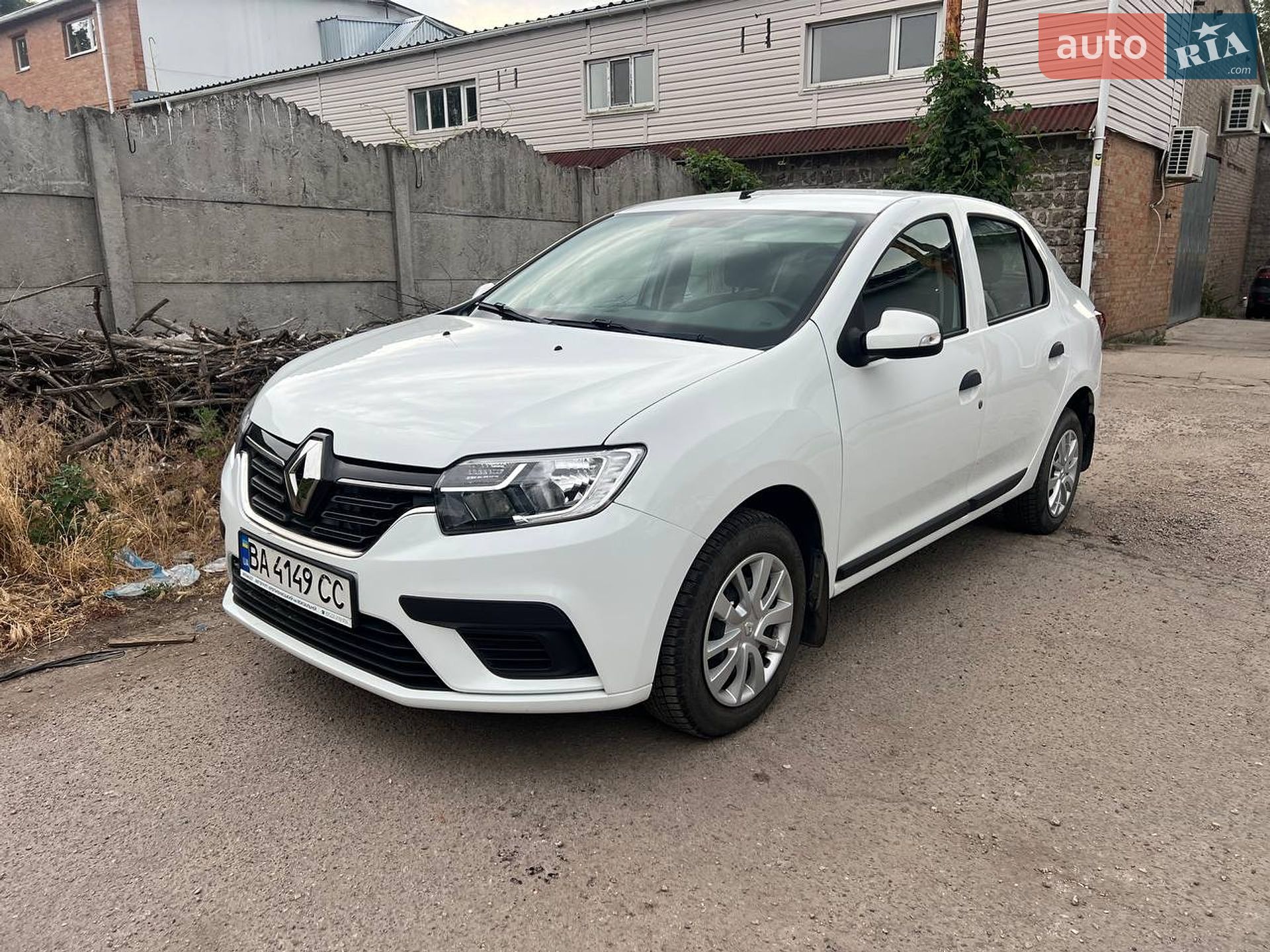 Renault Logan 2019 VIN VF14SRCL464335723 фото оголошення 2 з 15
