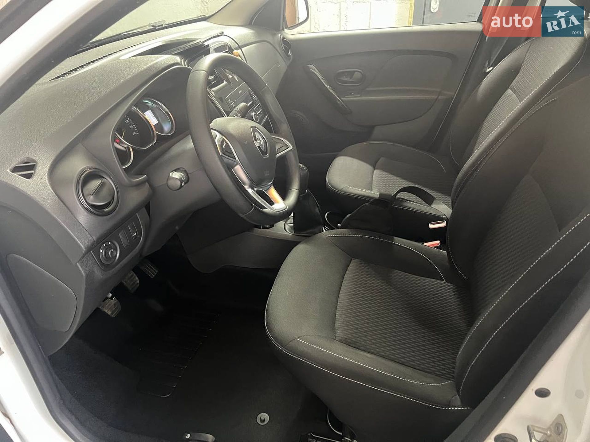 Renault Logan 2019 VIN VF14SRCL464335723 фото оголошення 9 з 15