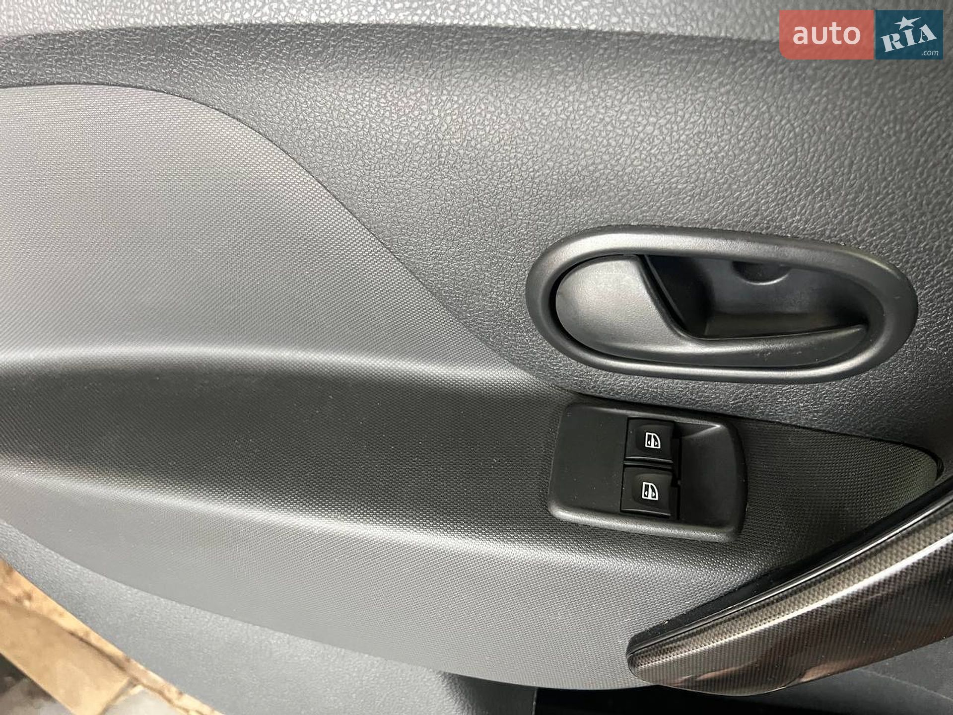 Renault Logan 2019 VIN VF14SRCL464335723 фото оголошення 12 з 15
