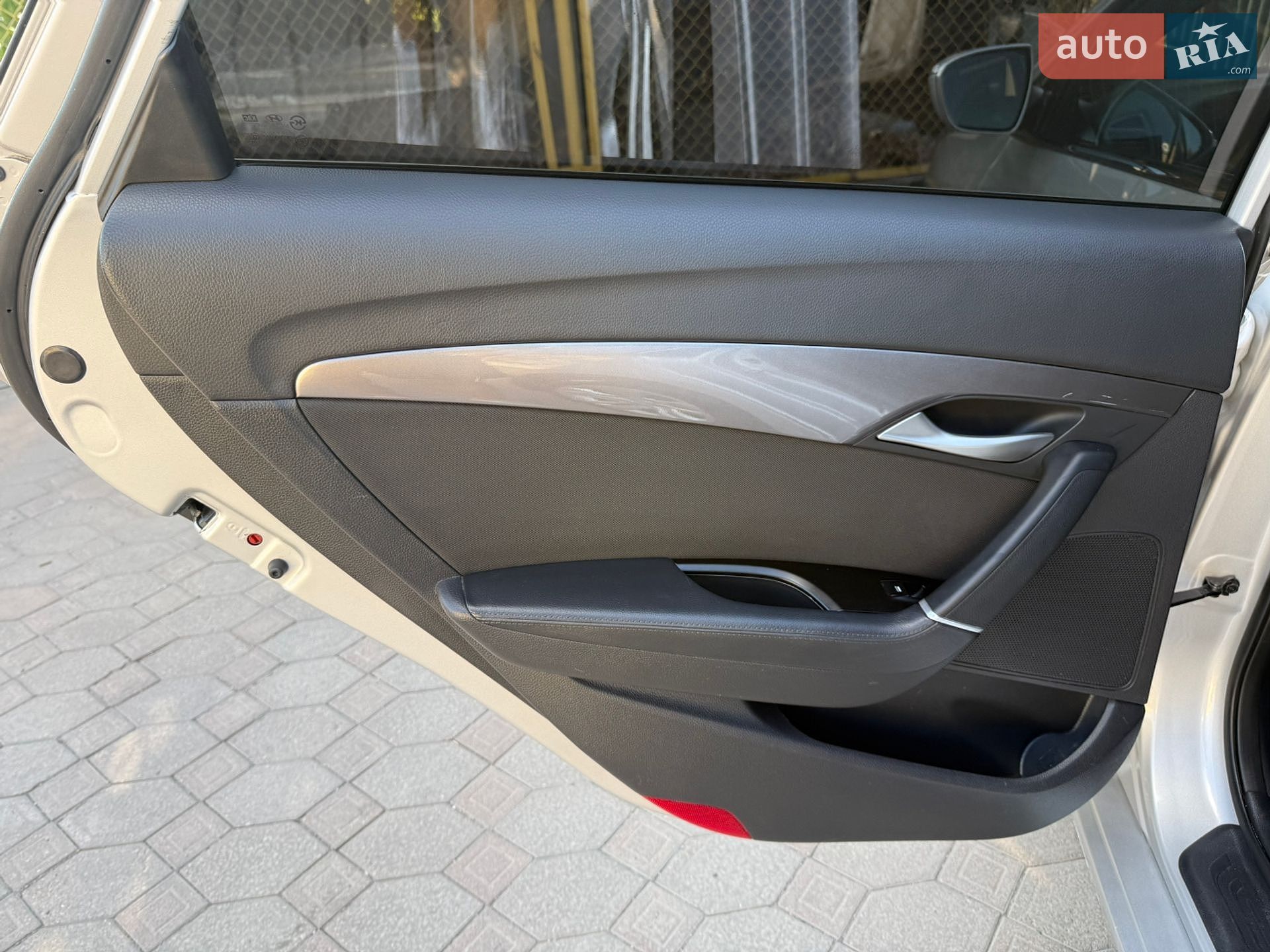 Hyundai i40 2013 VIN KMHLB81UADU063631 фото оголошення 31 з 50