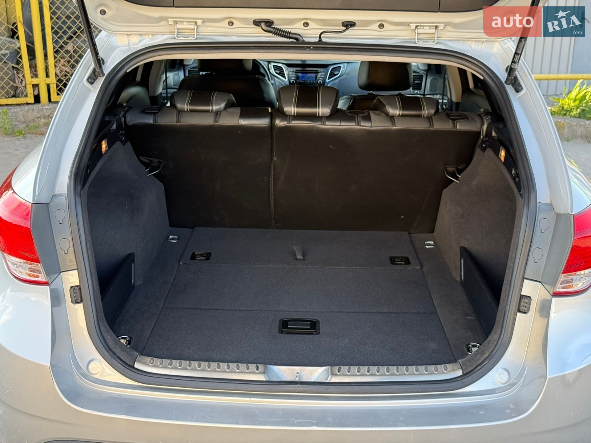 Hyundai i40 2013 VIN KMHLB81UADU063631 фото оголошення 34 з 50