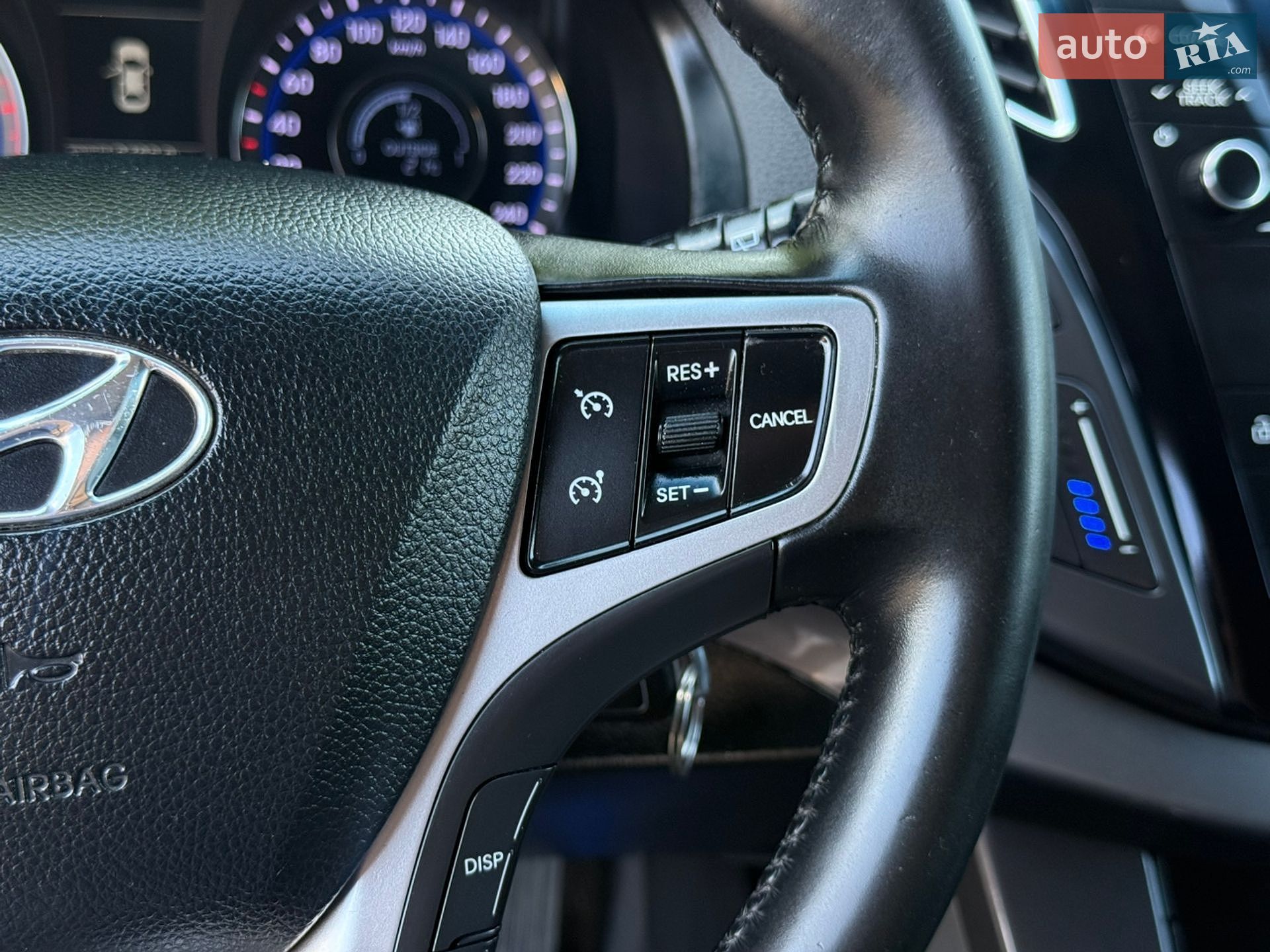 Hyundai i40 2013 VIN KMHLB81UADU063631 фото оголошення 50 з 50