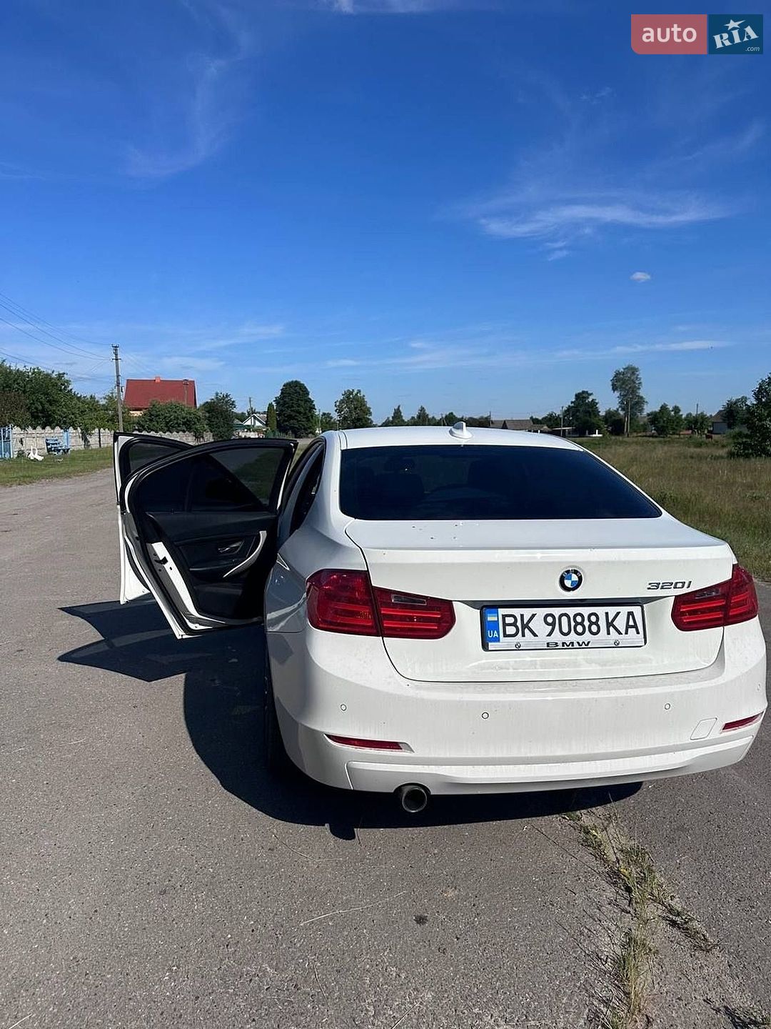 BMW 3 Series 2013 VIN WBA3B1C51EK133668 фото оголошення 4 з 16