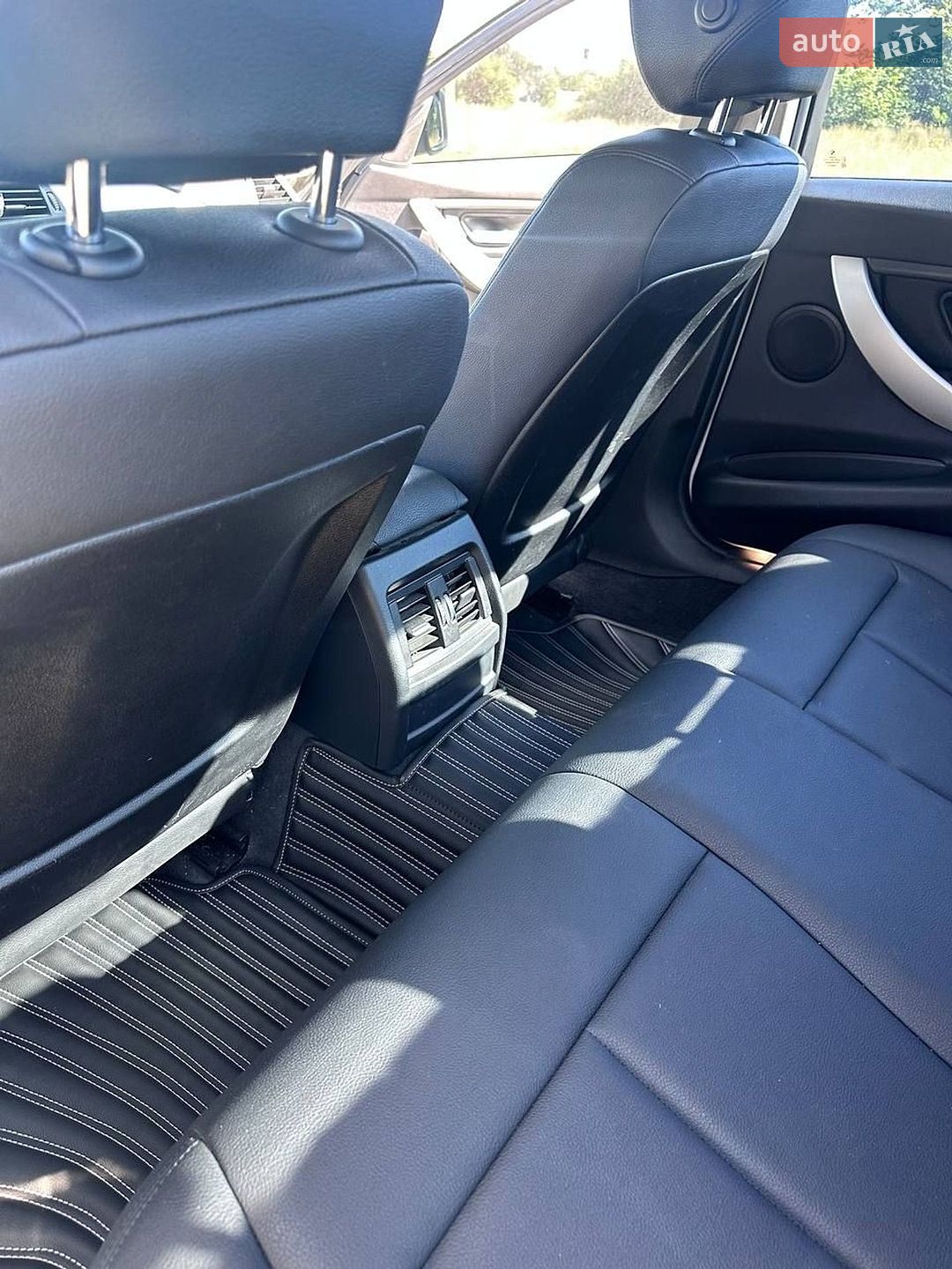 BMW 3 Series 2013 VIN WBA3B1C51EK133668 фото оголошення 14 з 16