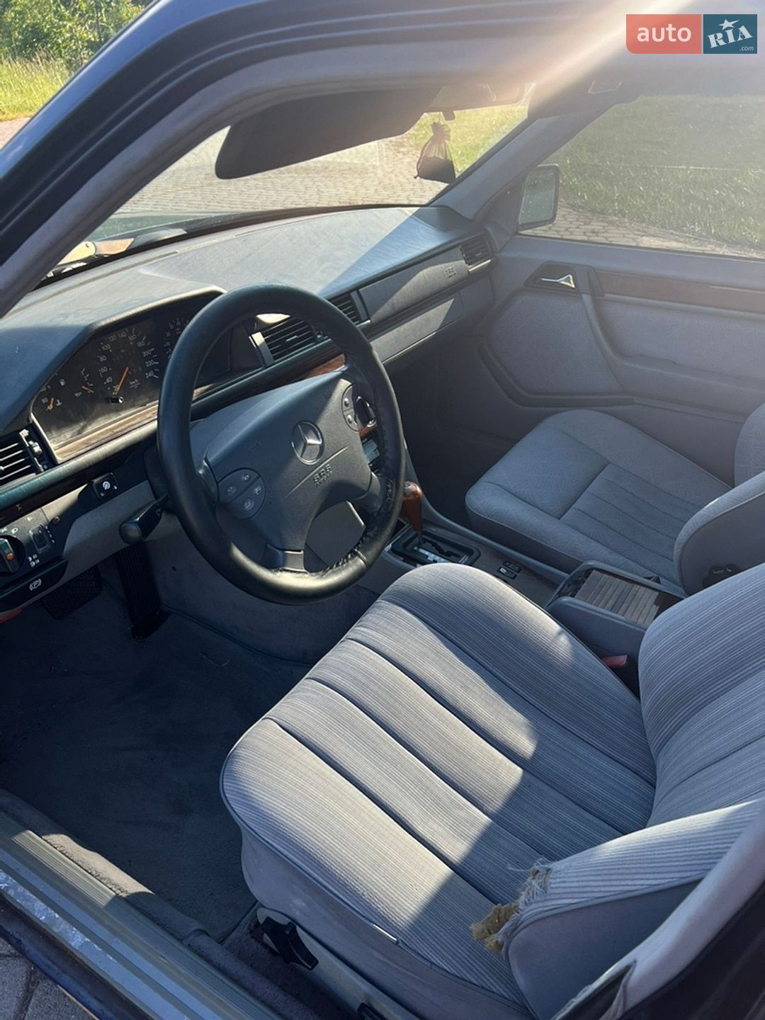 Mercedes-Benz E-Class 1994 VIN WDB12313092032094 фото оголошення 9 з 10