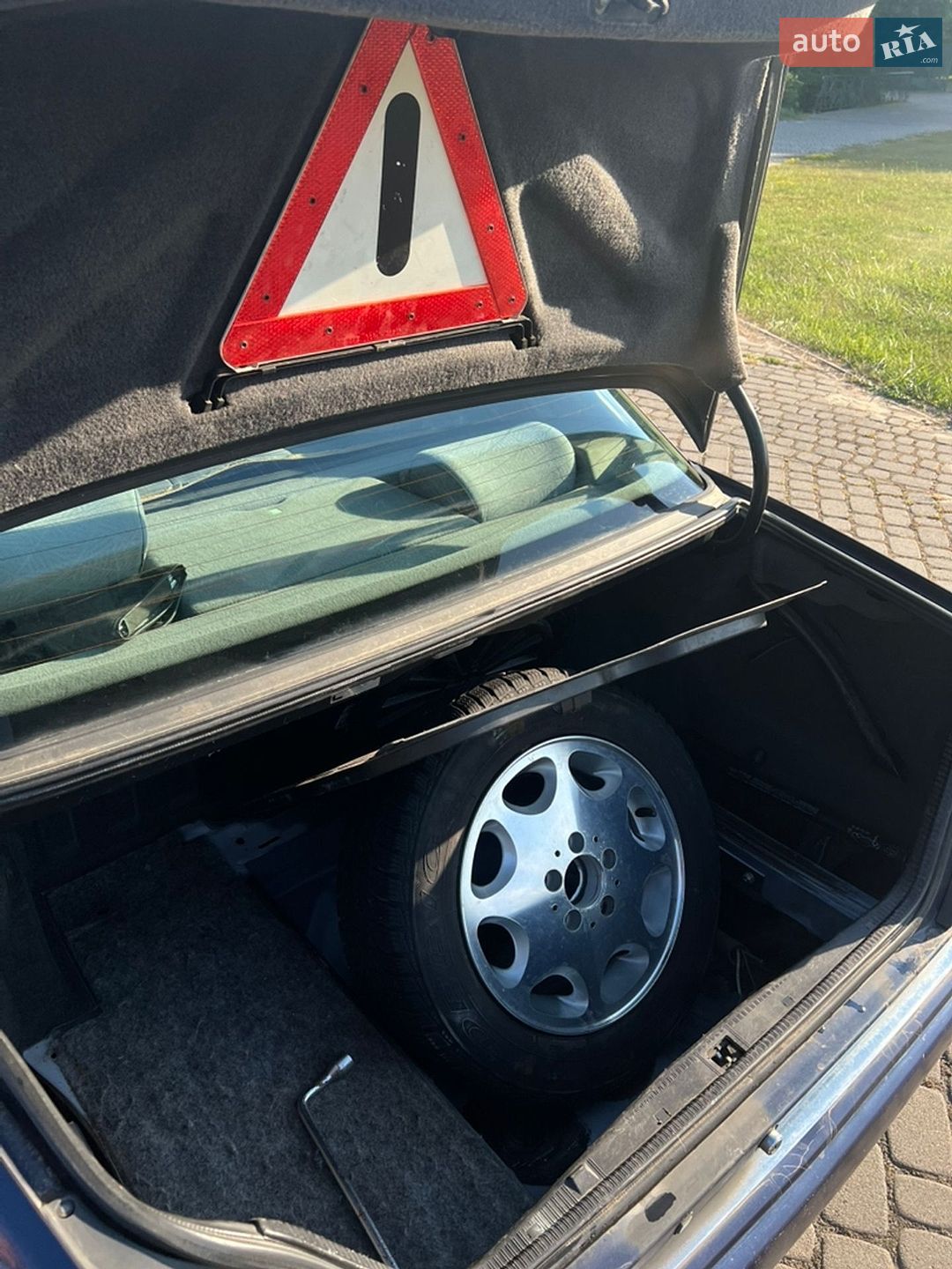 Mercedes-Benz E-Class 1994 VIN WDB12313092032094 фото оголошення 10 з 10