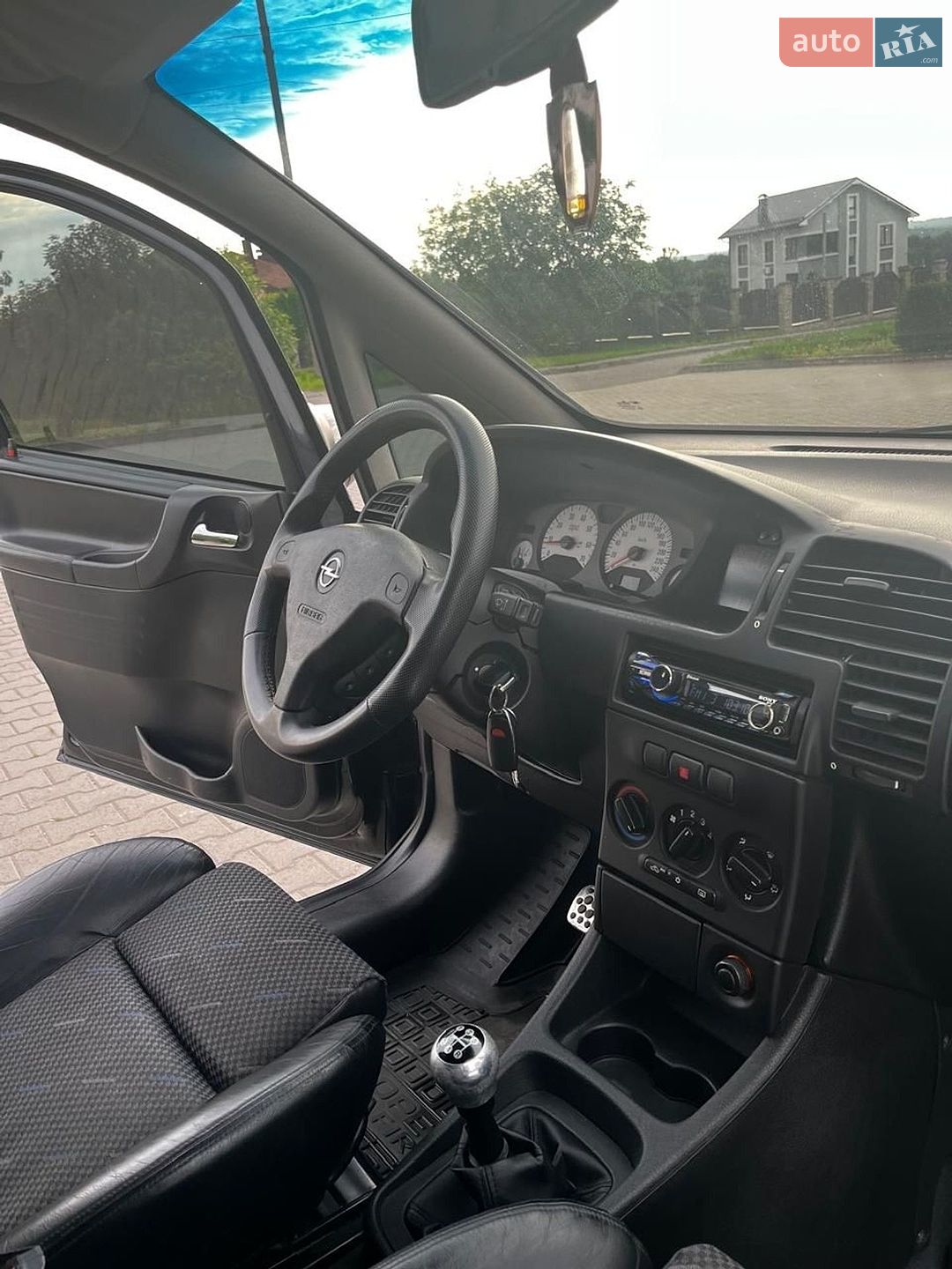 Opel Zafira 2002 VIN W0L0TGF7532021423 фото оголошення 10 з 16