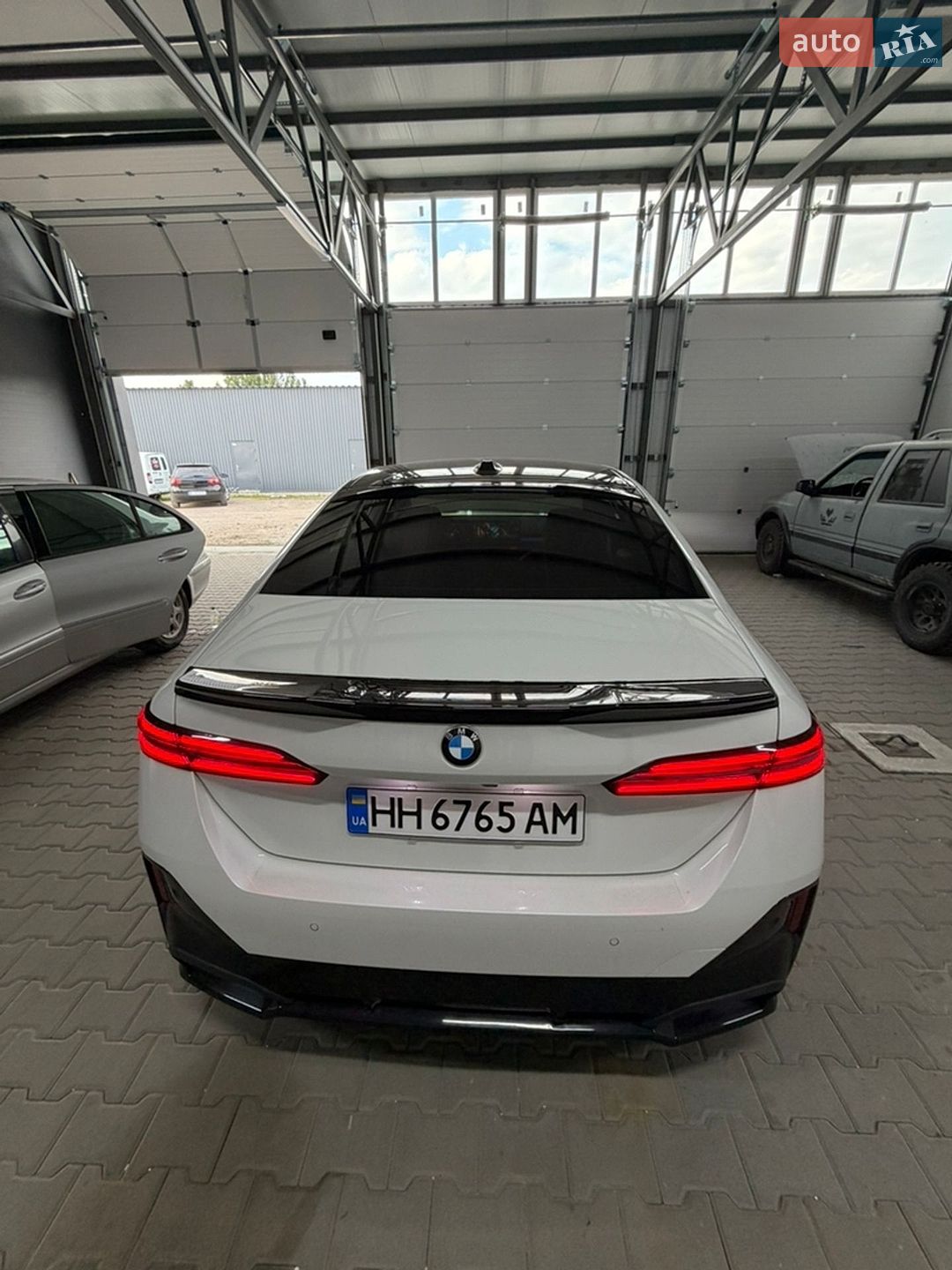 BMW 5 Series 2023 VIN WBA11FJ0X0CP76537 фото оголошення 5 з 9