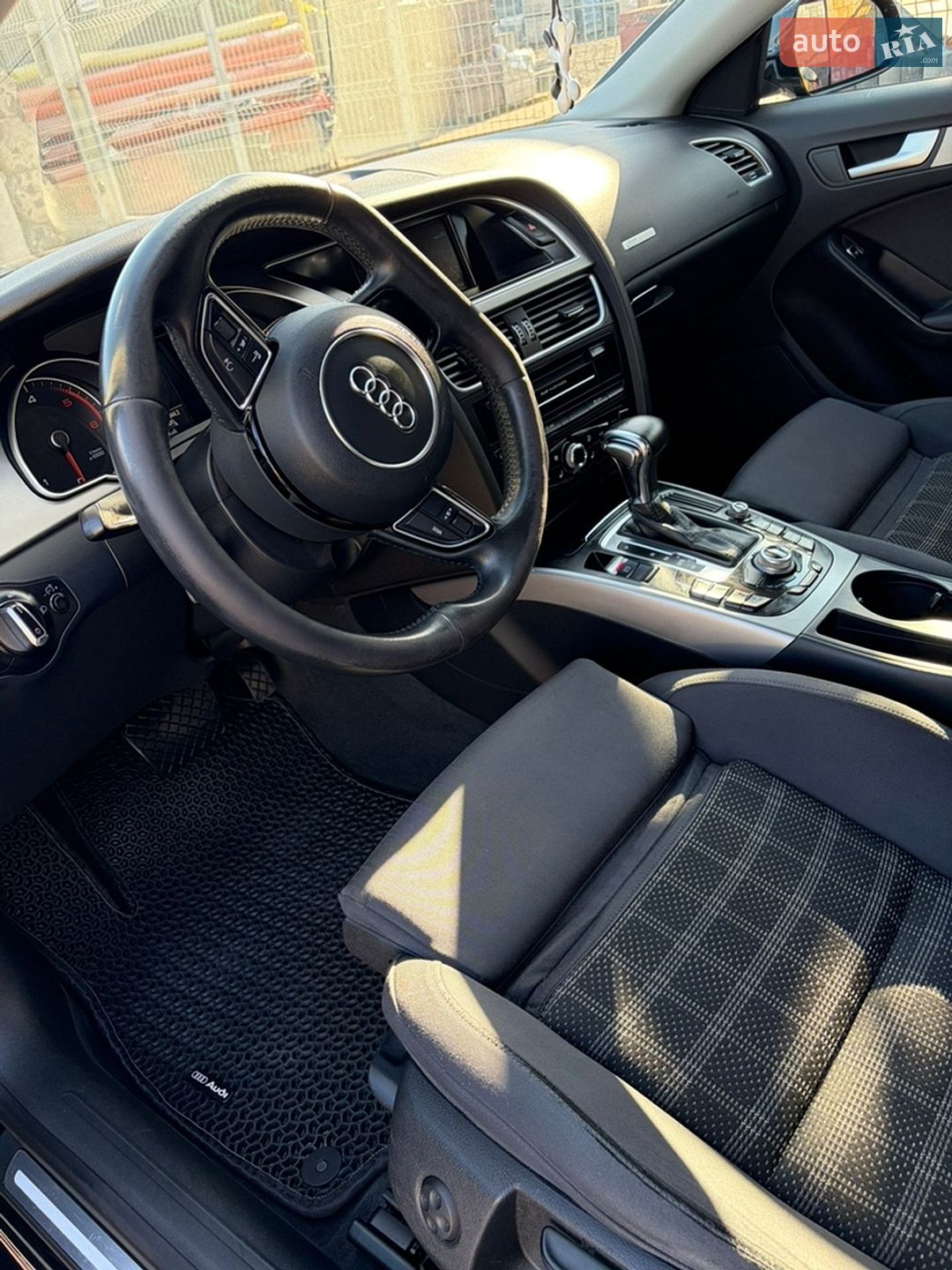 Audi A5 2014 VIN WAUZZZ8T5FA002620 фото оголошення 32 з 34