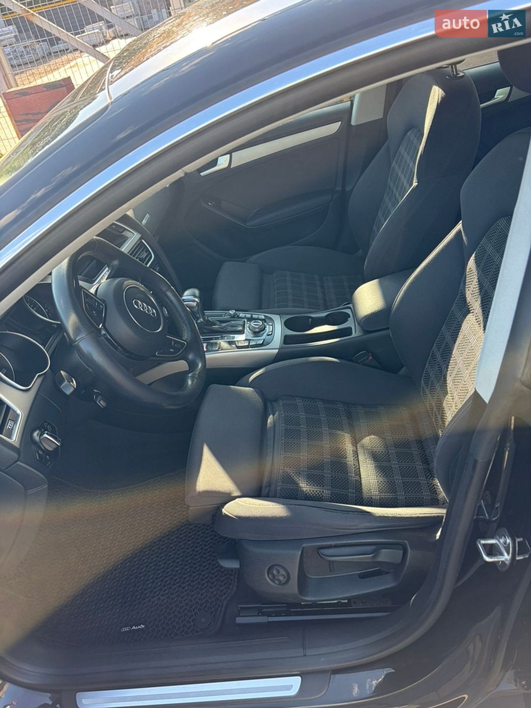 Audi A5 2014 VIN WAUZZZ8T5FA002620 фото оголошення 33 з 34