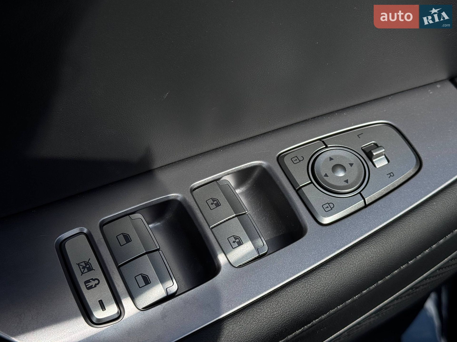 HYUNDAI PALISADE 2024 VIN KM8R54GE7RU780422 фото оголошення 25 з 88