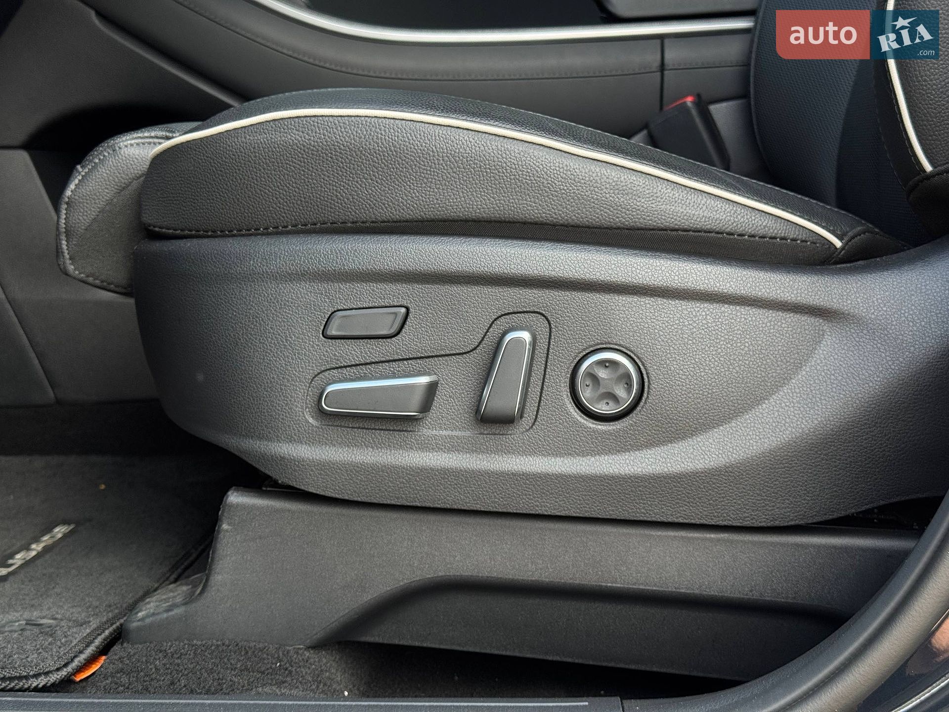 HYUNDAI PALISADE 2024 VIN KM8R54GE7RU780422 фото оголошення 28 з 88