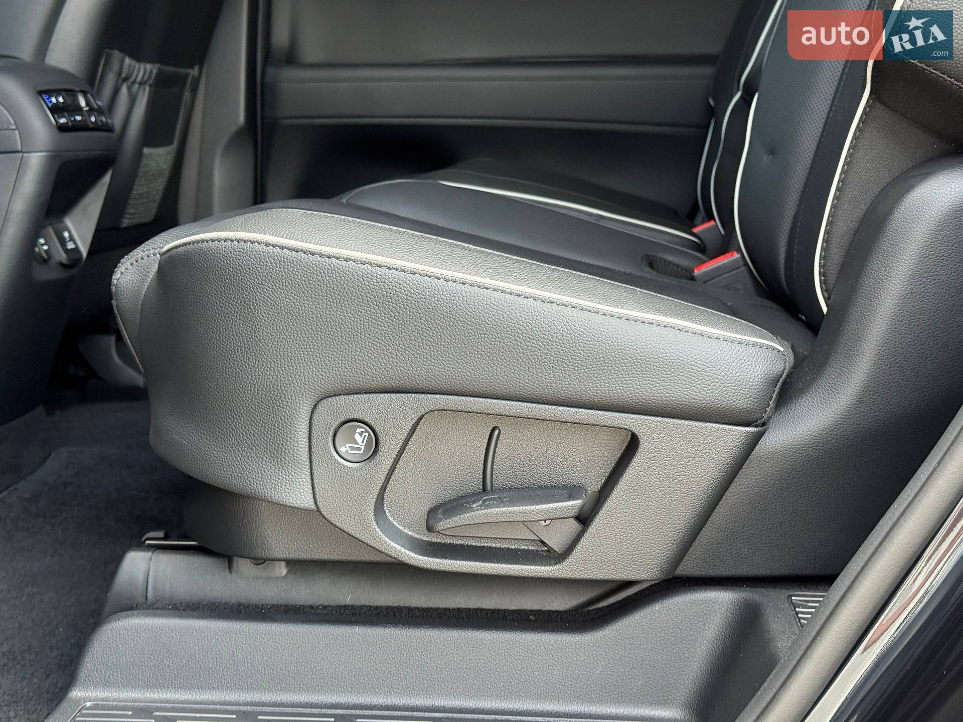 HYUNDAI PALISADE 2024 VIN KM8R54GE7RU780422 фото оголошення 51 з 88