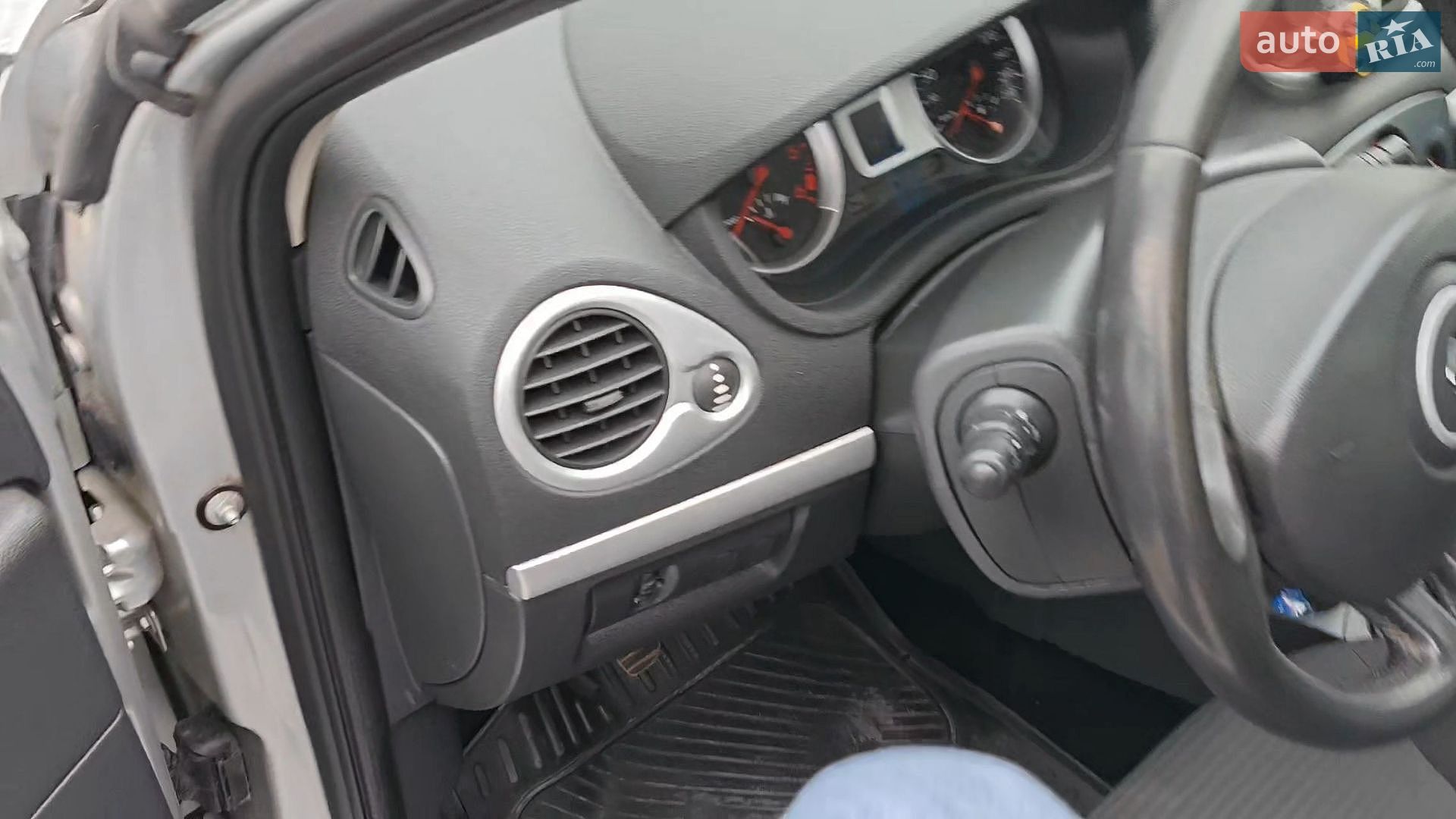 Renault Clio 2012 VIN VF1KR2V4H48136765 фото оголошення 25 з 35
