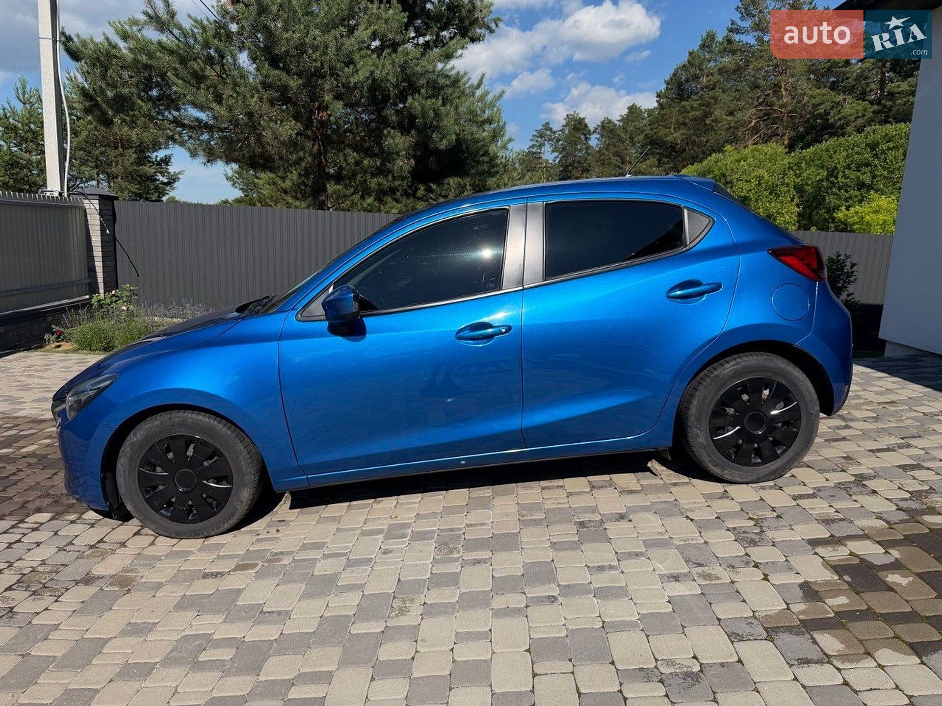 Mazda 2 2015 VIN 3MDDJ5HVA3M123390 фото оголошення 9 з 12