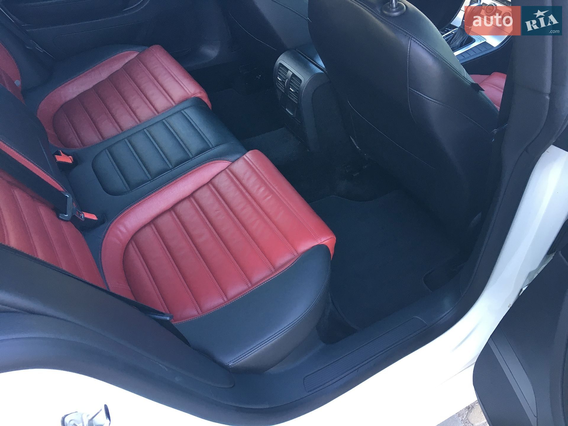 Volkswagen CC / Passat CC 2015 VIN WVWBP7ANXFE829399 фото оголошення 10 з 18