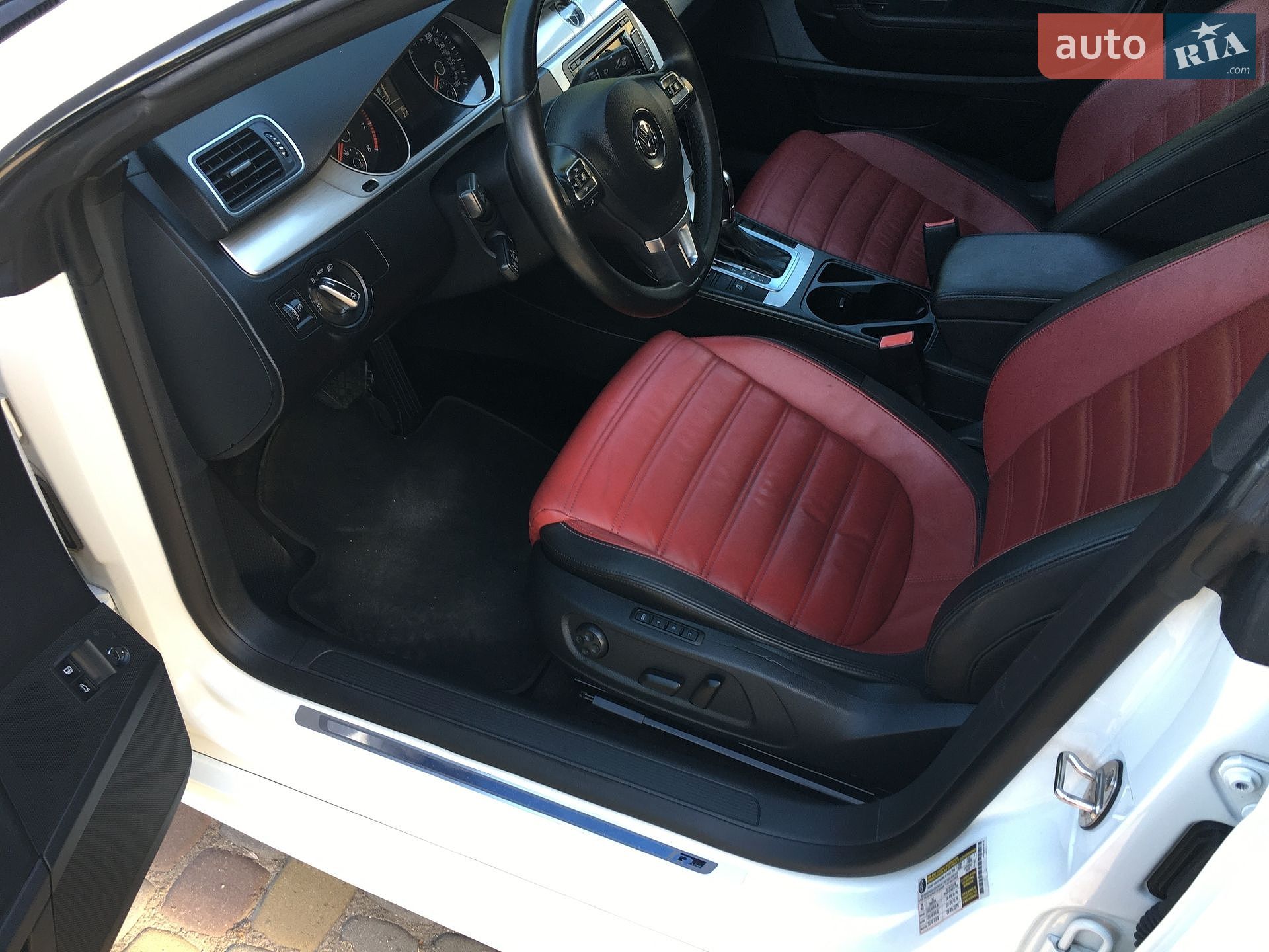 Volkswagen CC / Passat CC 2015 VIN WVWBP7ANXFE829399 фото оголошення 12 з 18