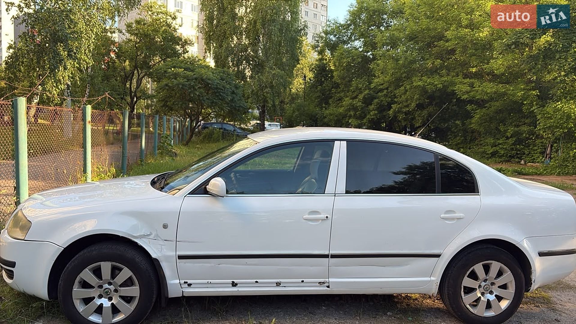 Skoda Superb 2002 VIN TMBBL23U029000508 фото оголошення 2 з 9