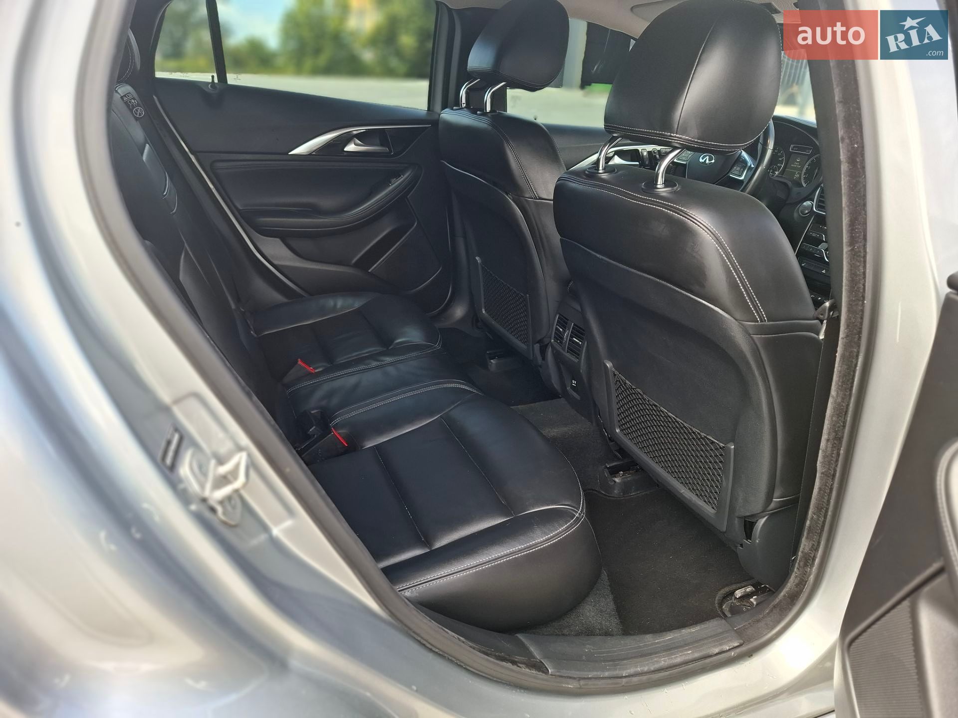 Infiniti QX30 2017 VIN SJKCH5CP8JA056305 фото оголошення 7 з 12
