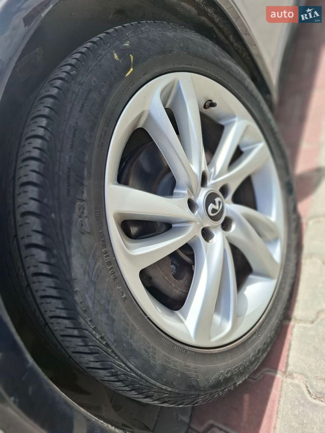 Infiniti QX30 2017 VIN SJKCH5CP8JA056305 фото оголошення 8 з 12