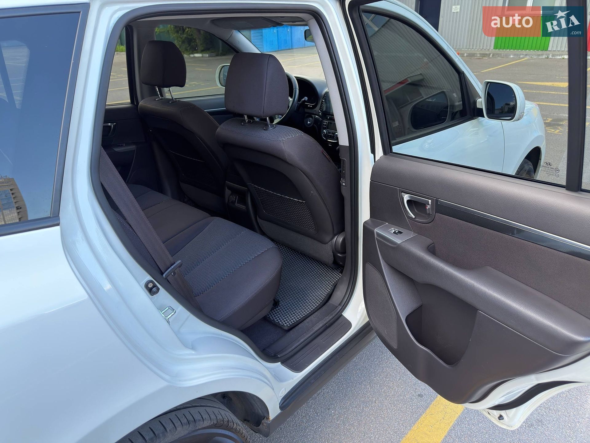 Hyundai Santa FE 2010 VIN KMHSH81XDBU702767 фото оголошення 19 з 58