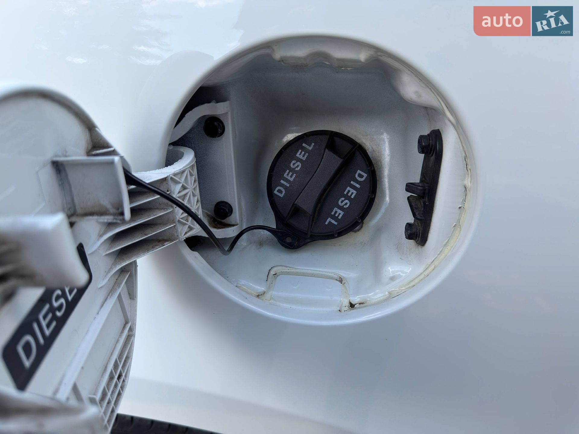 Hyundai Santa FE 2010 VIN KMHSH81XDBU702767 фото оголошення 31 з 58