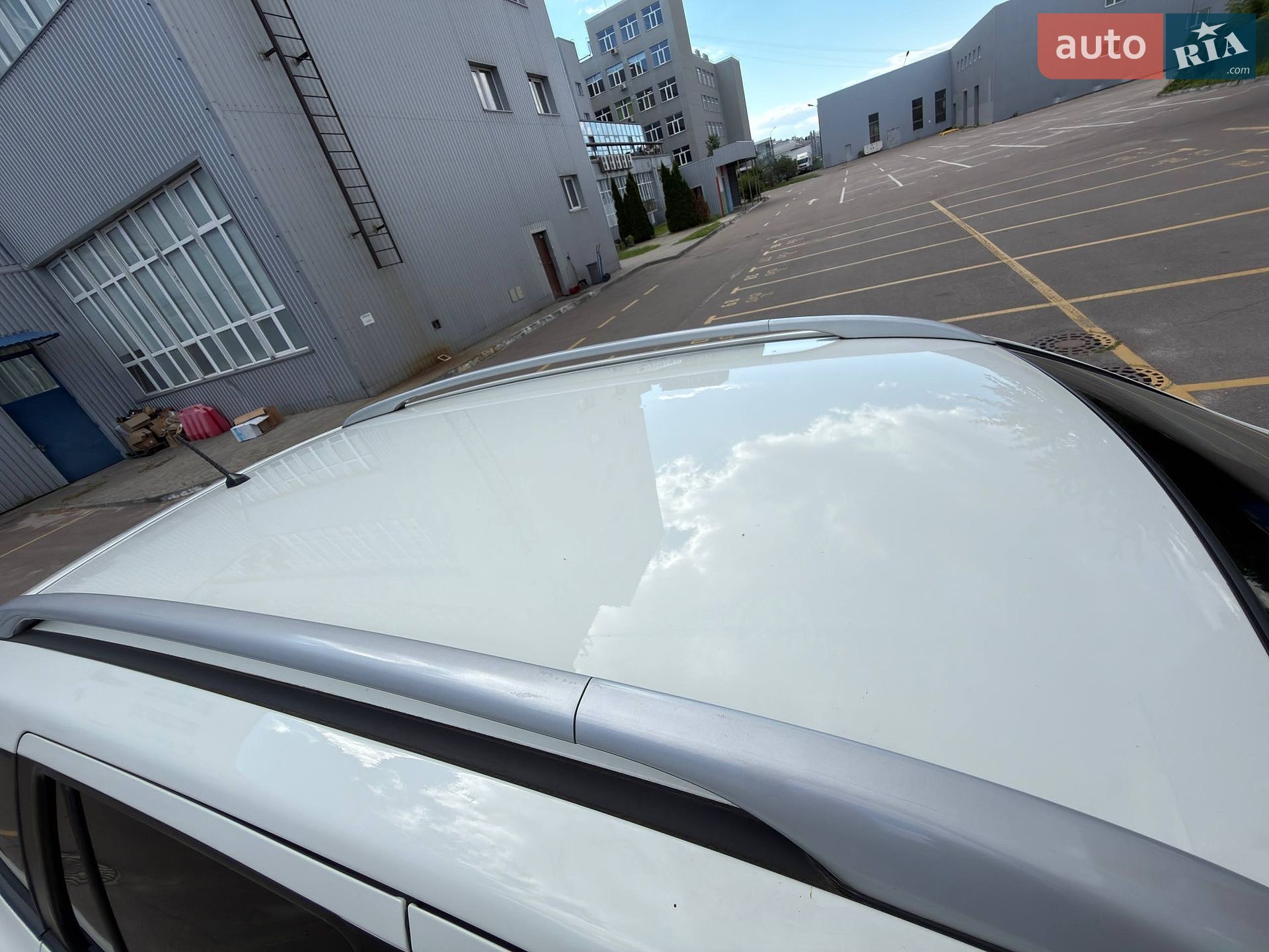Hyundai Santa FE 2010 VIN KMHSH81XDBU702767 фото оголошення 10 з 58