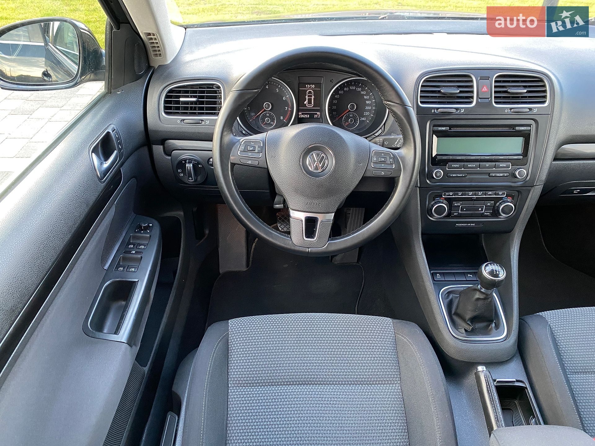 Volkswagen Golf 2011 VIN WVWZZZ1KZBM648529 фото оголошення 2 з 31