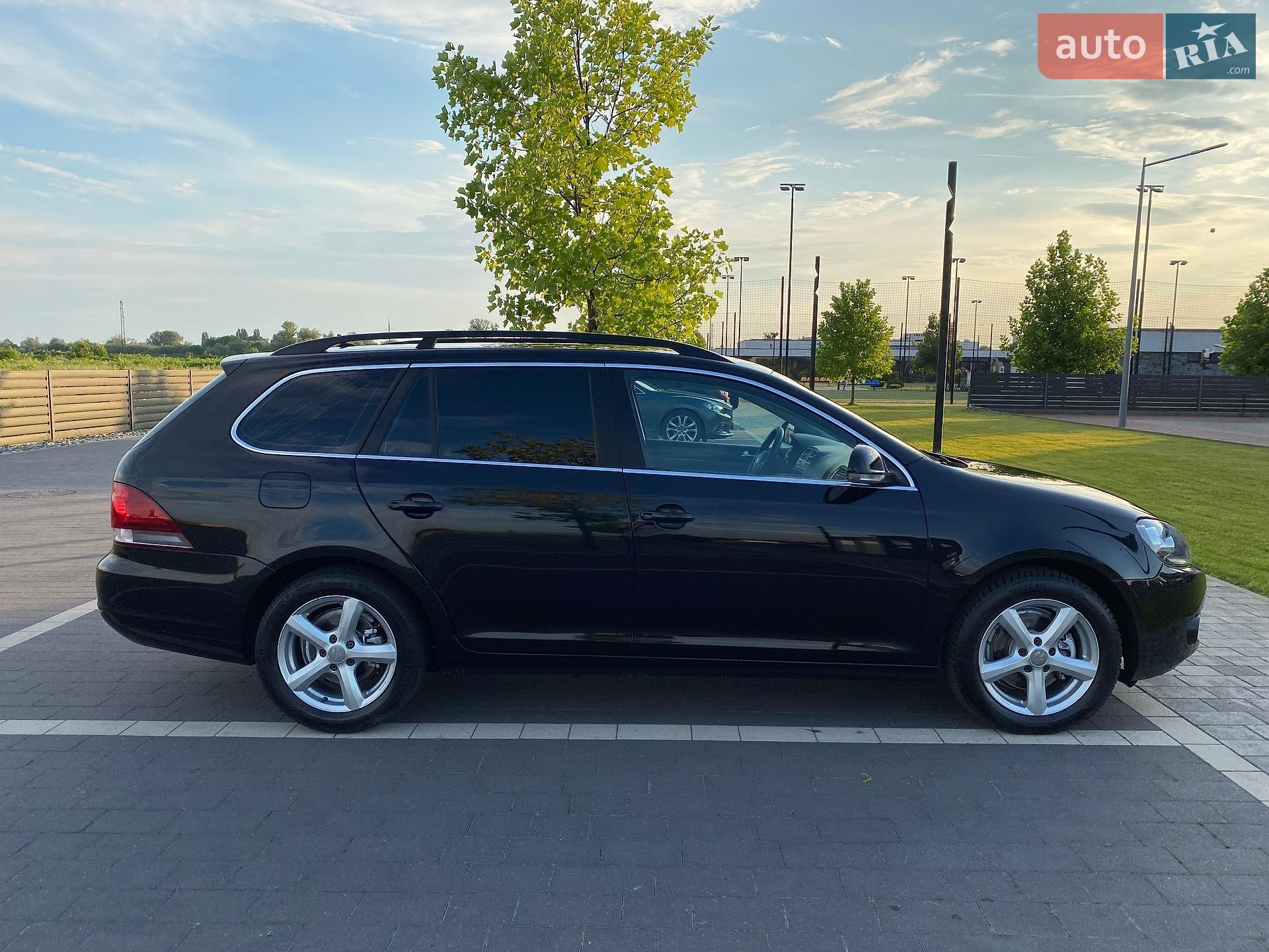 Volkswagen Golf 2011 VIN WVWZZZ1KZBM648529 фото оголошення 16 з 31