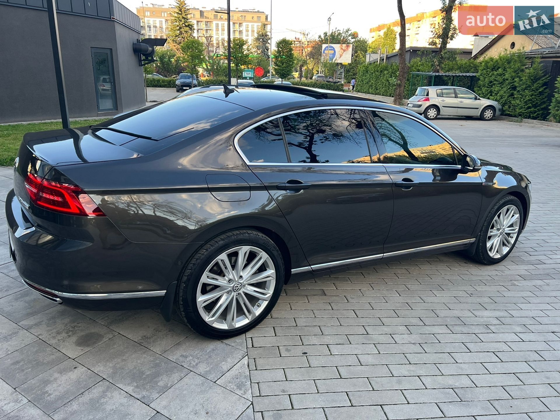 Volkswagen Passat 2015 VIN WVWZZZ3CZGE082610 фото оголошення 9 з 17
