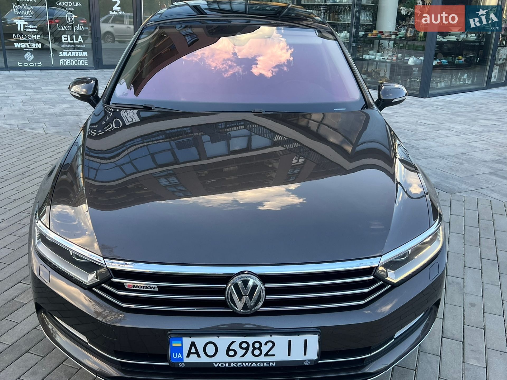Volkswagen Passat 2015 VIN WVWZZZ3CZGE082610 фото оголошення 10 з 17