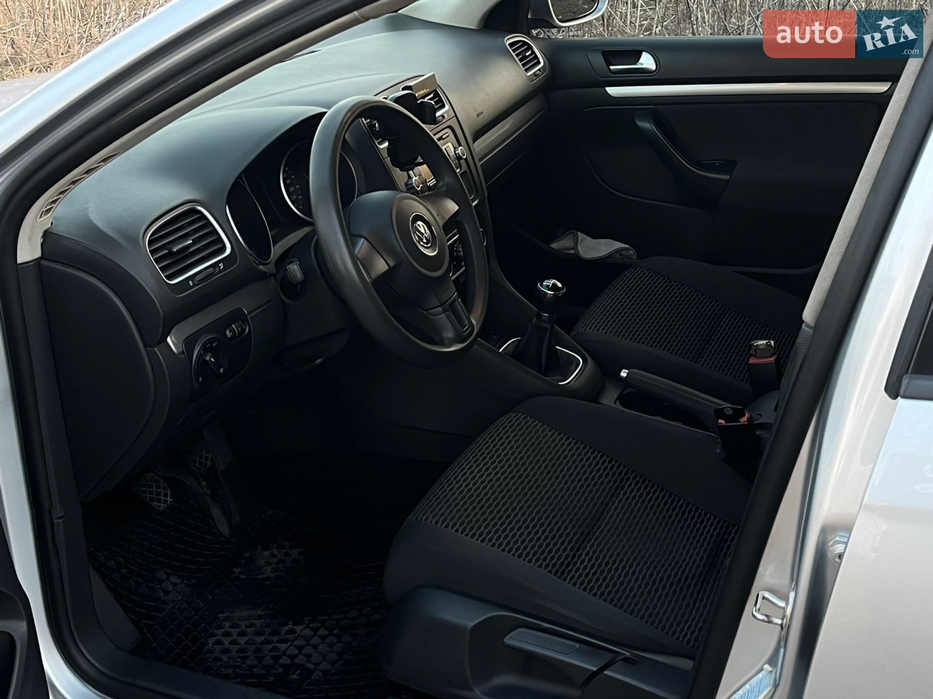 Volkswagen Golf 2010 VIN WVWZZZ1KZBM611271 фото оголошення 13 з 18