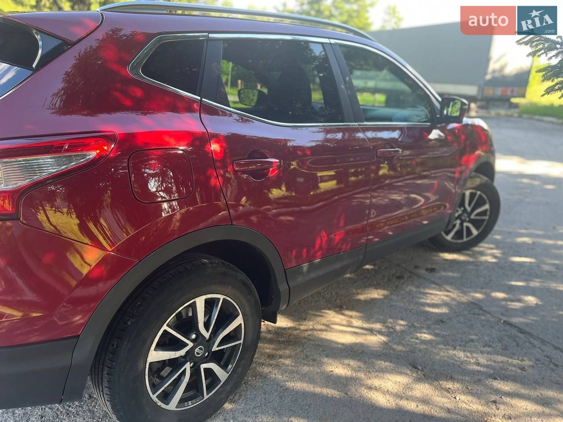 Nissan Qashqai 2015 VIN SJNFDAJ11U1316098 фото оголошення 2 з 87