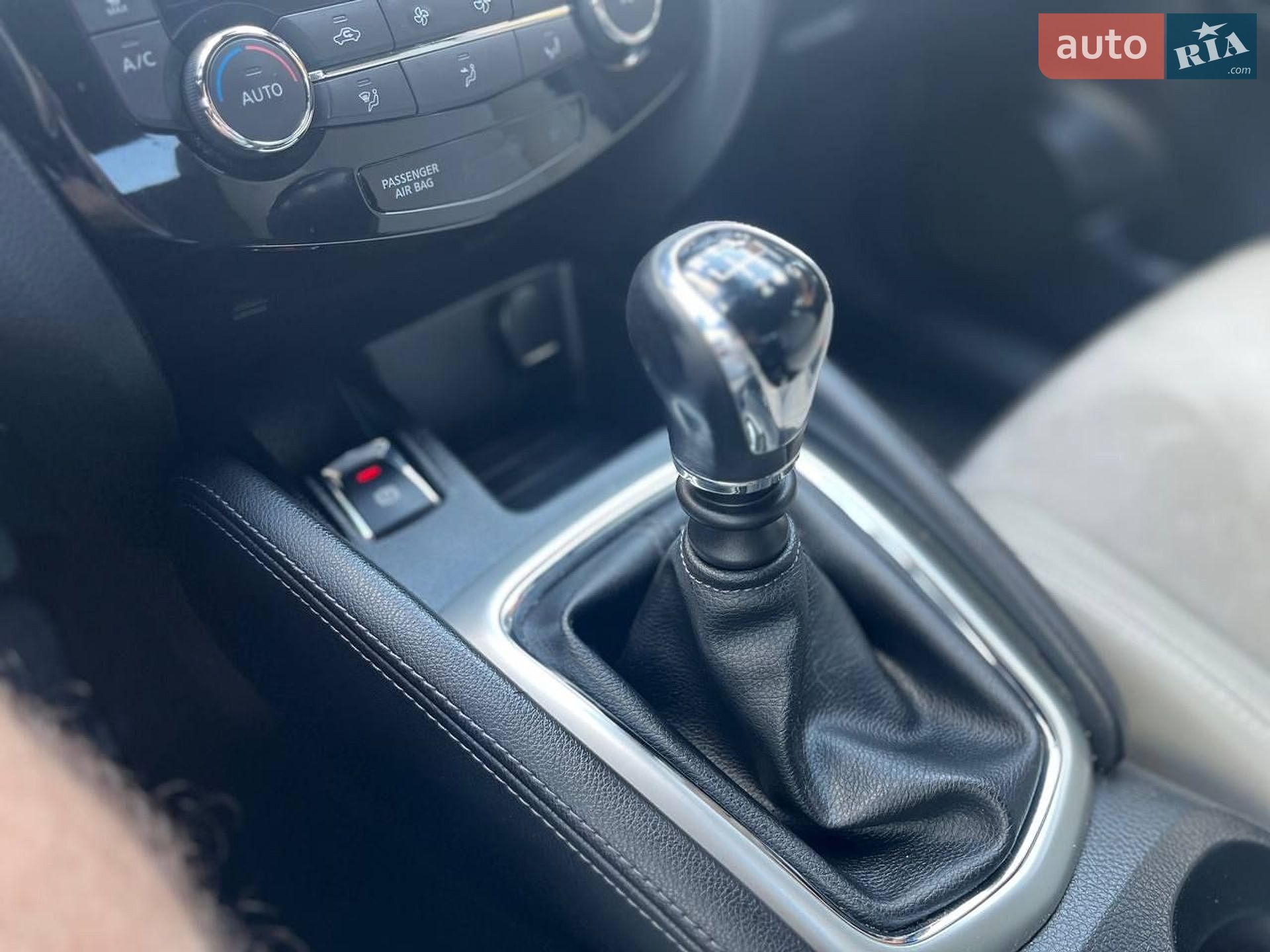 Nissan Qashqai 2015 VIN SJNFDAJ11U1316098 фото оголошення 82 з 87