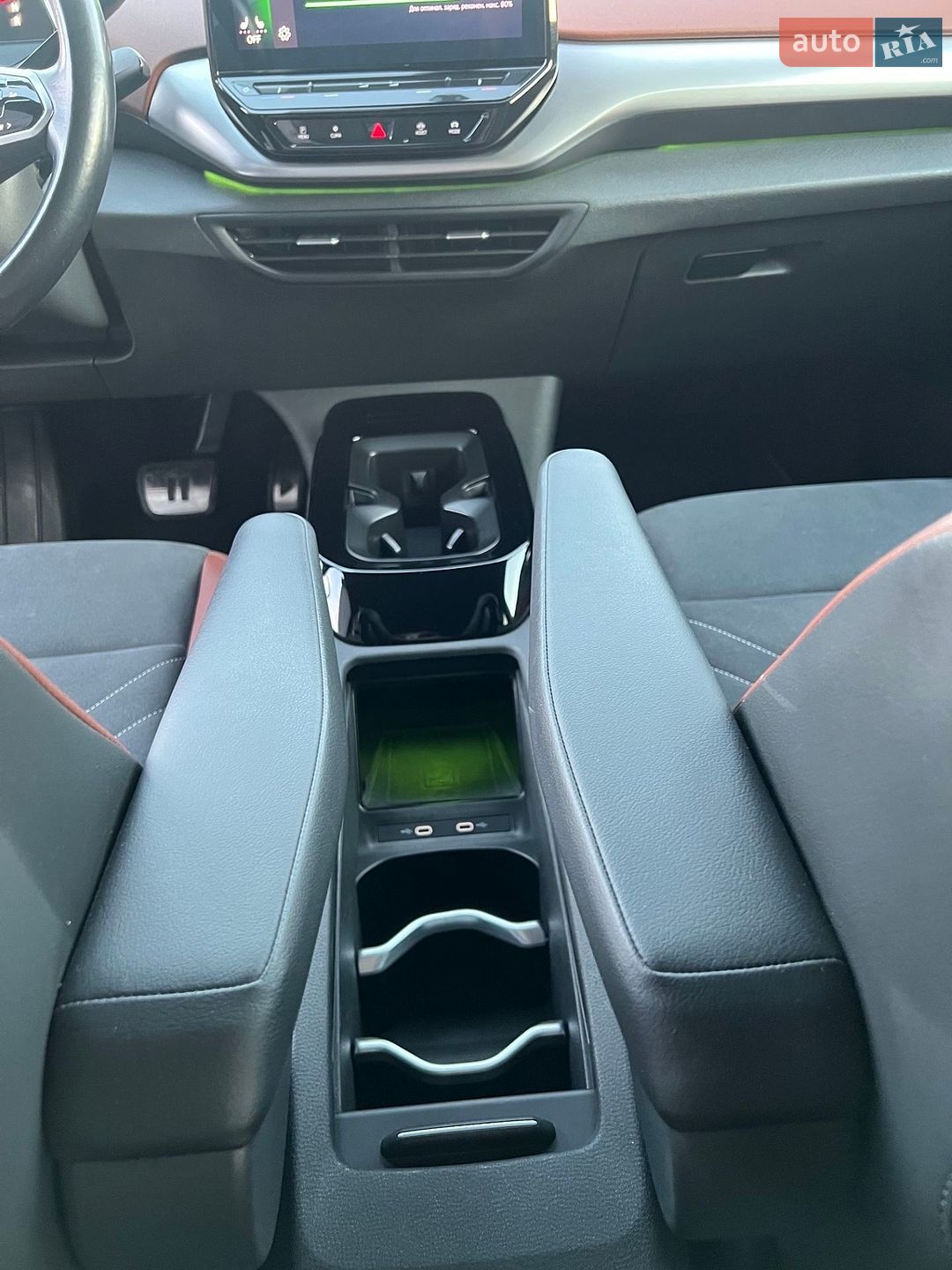 Volkswagen ID.4 2021 VIN WVGZZZE2ZNP007704 фото оголошення 10 з 40