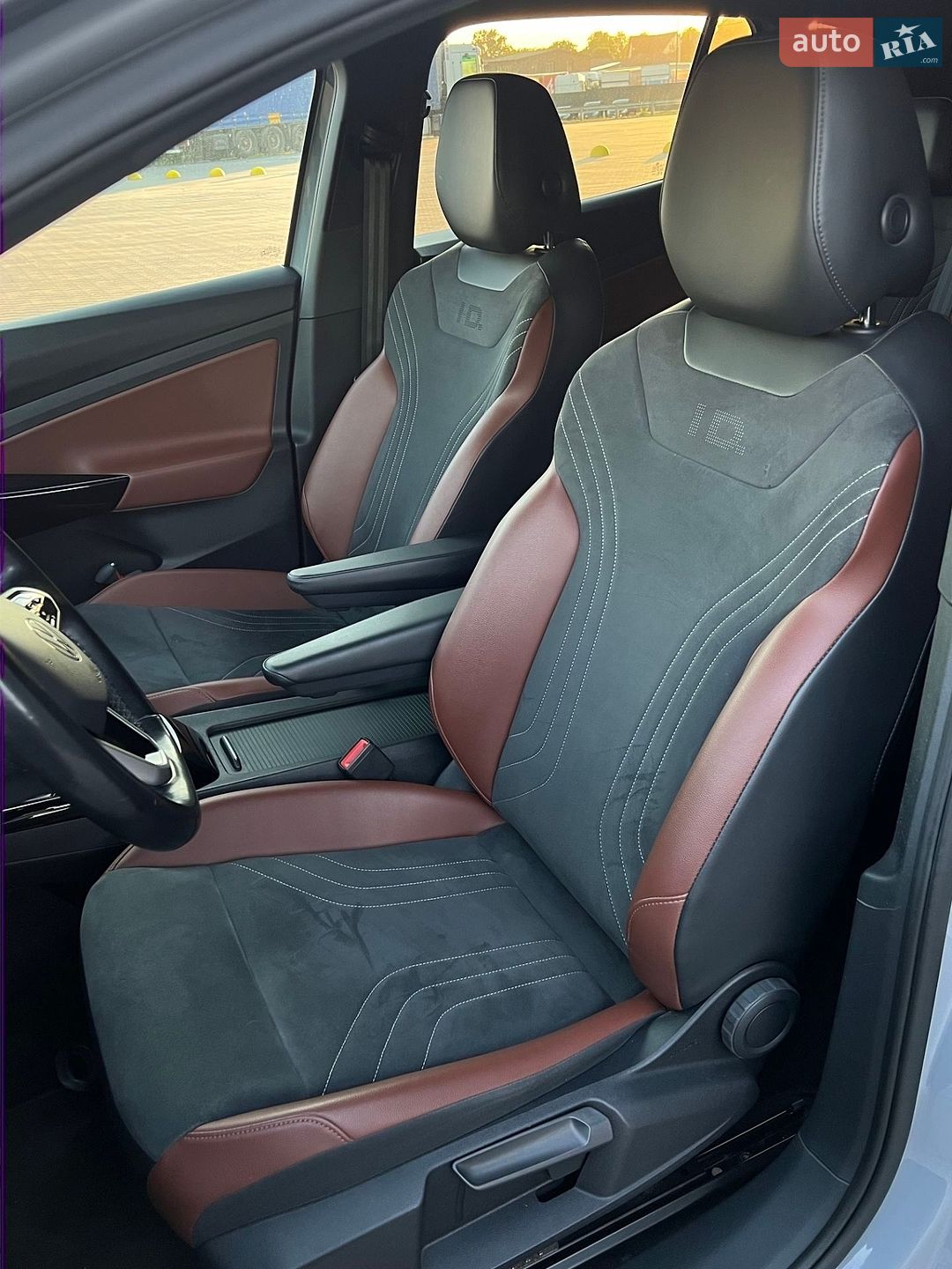 Volkswagen ID.4 2021 VIN WVGZZZE2ZNP007704 фото оголошення 29 з 40