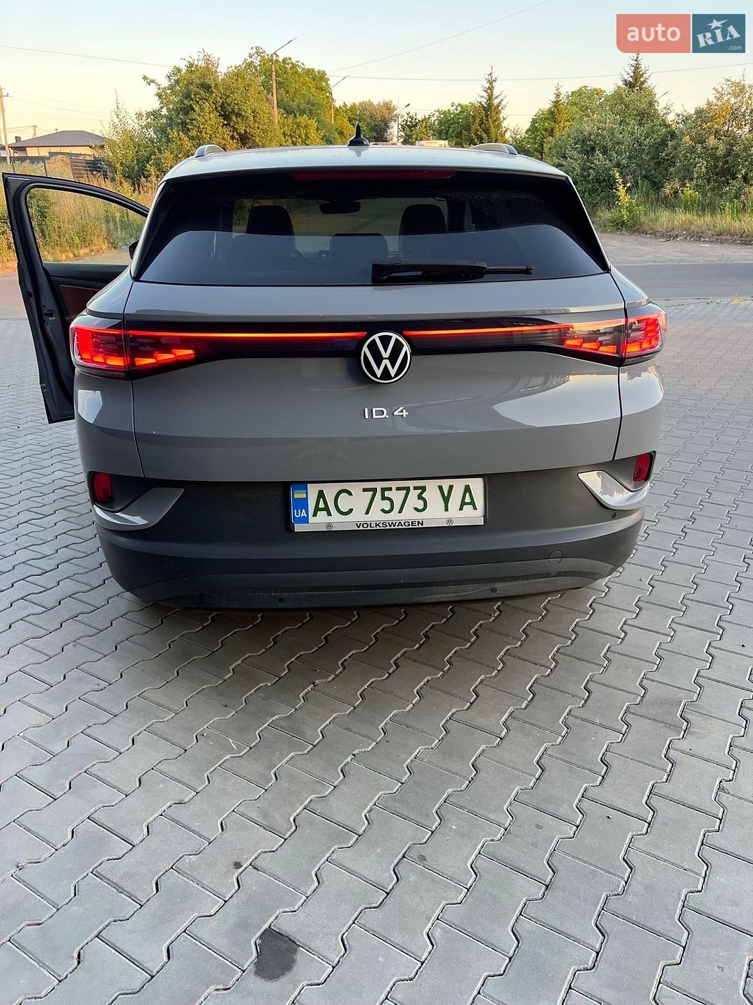Volkswagen ID.4 2021 VIN WVGZZZE2ZNP007704 фото оголошення 39 з 40