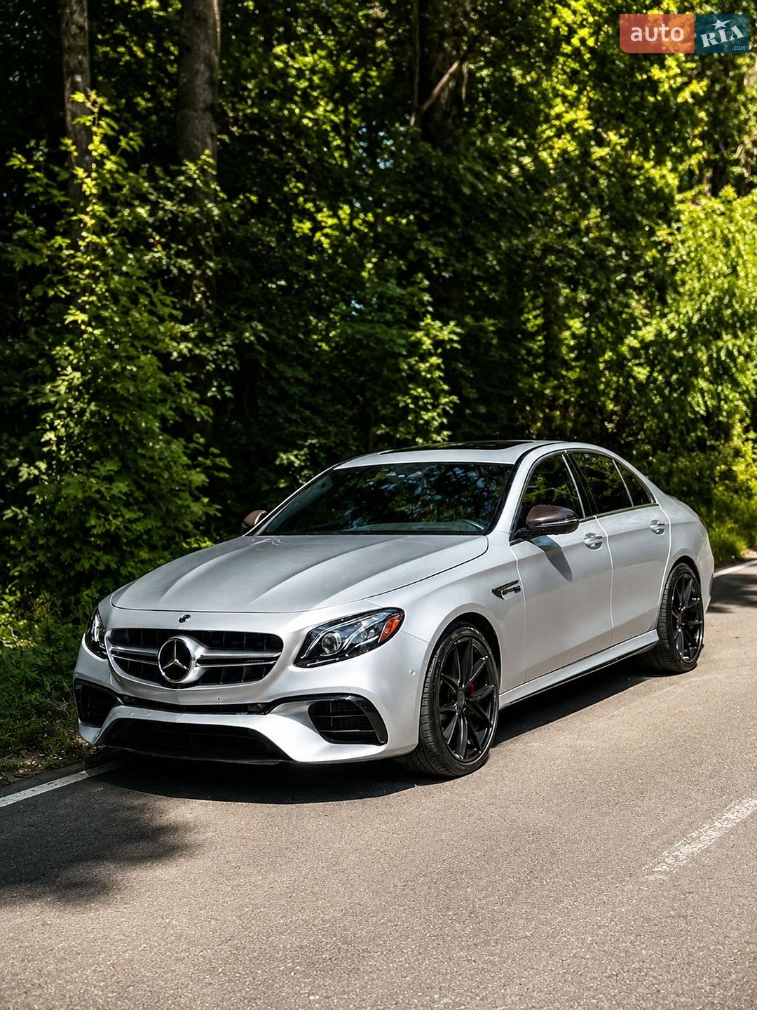 Mercedes-Benz E-Class 2018 VIN WDDZF8KB4JA393893 фото оголошення 5 з 13