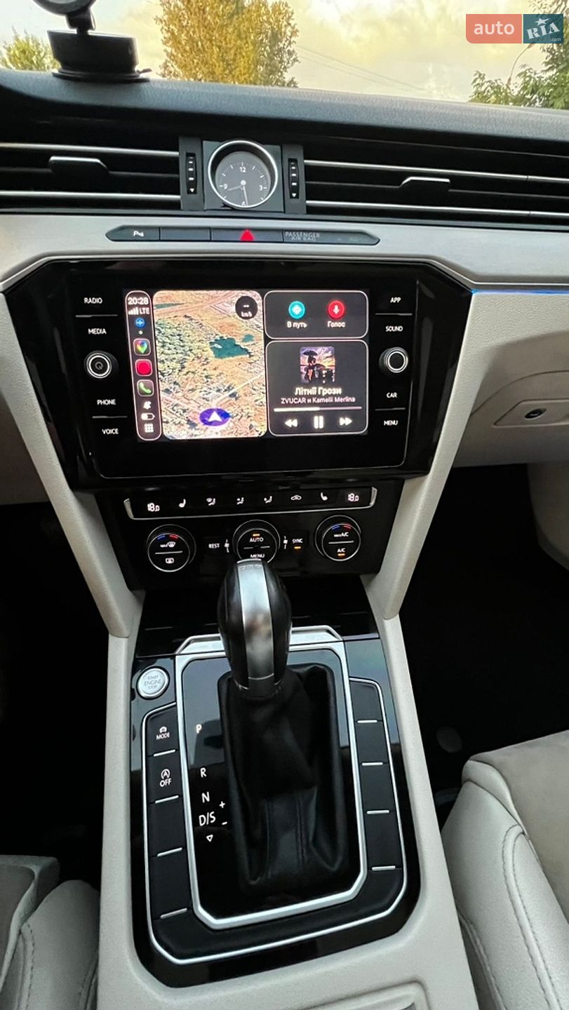 Volkswagen Passat 2018 VIN WVWZZZ3CZJE215751 фото оголошення 16 з 42