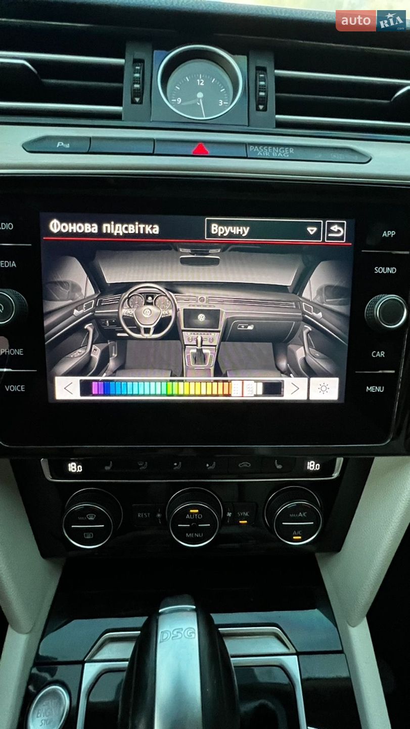 Volkswagen Passat 2018 VIN WVWZZZ3CZJE215751 фото оголошення 18 з 42
